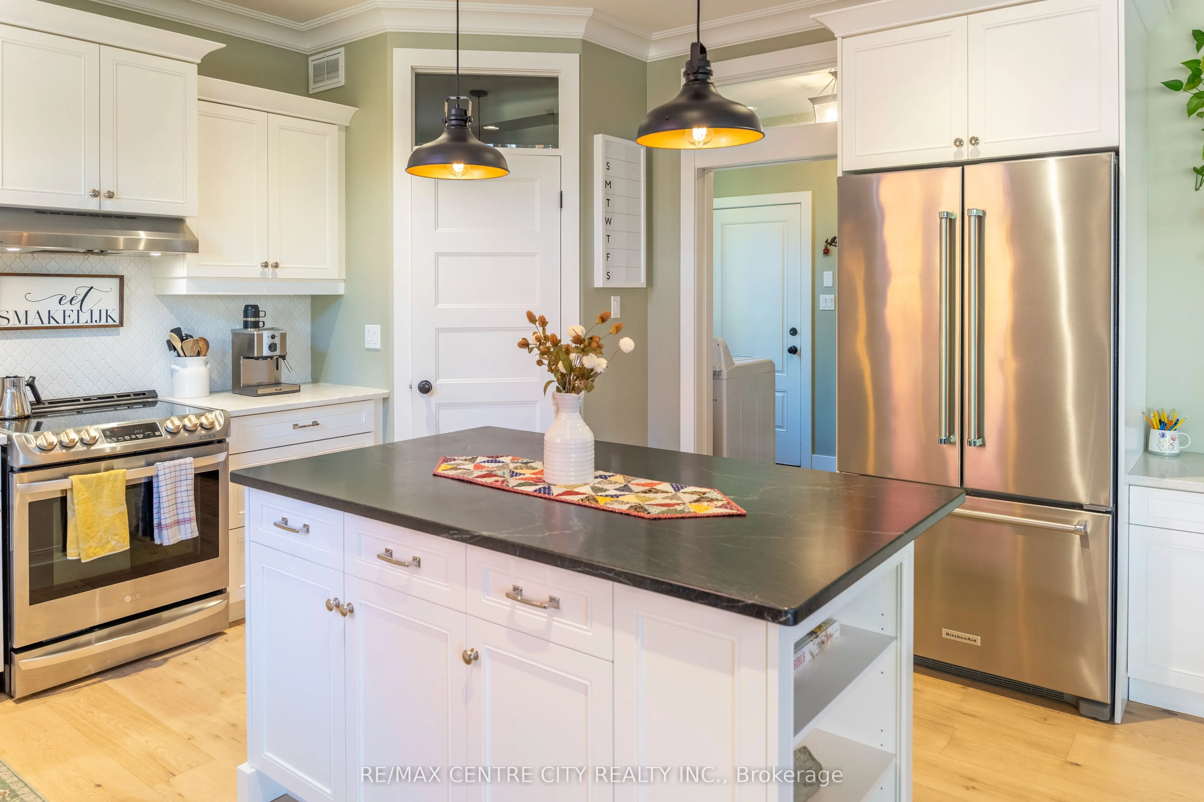 56 Caverhill Crescent