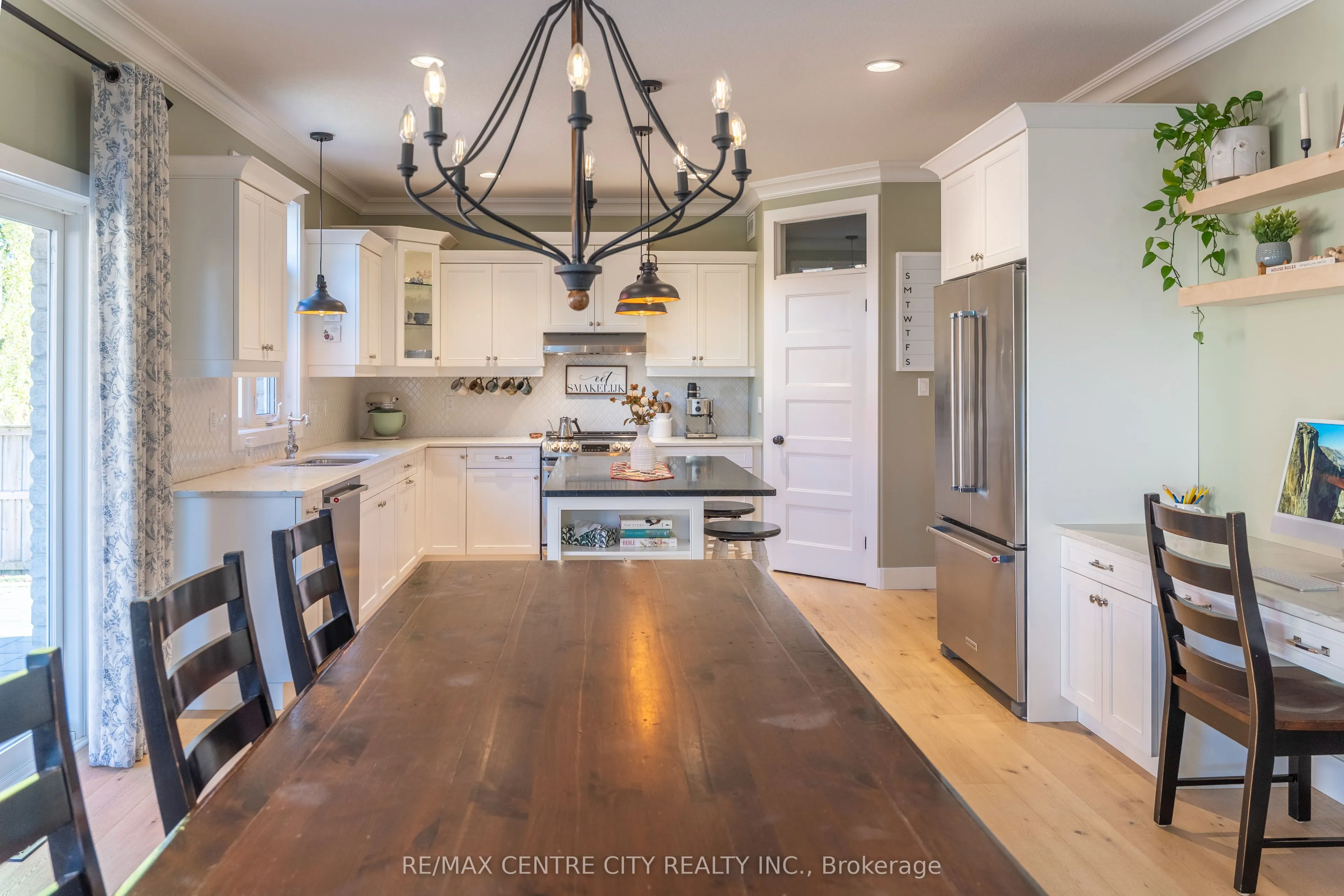 56 Caverhill Crescent