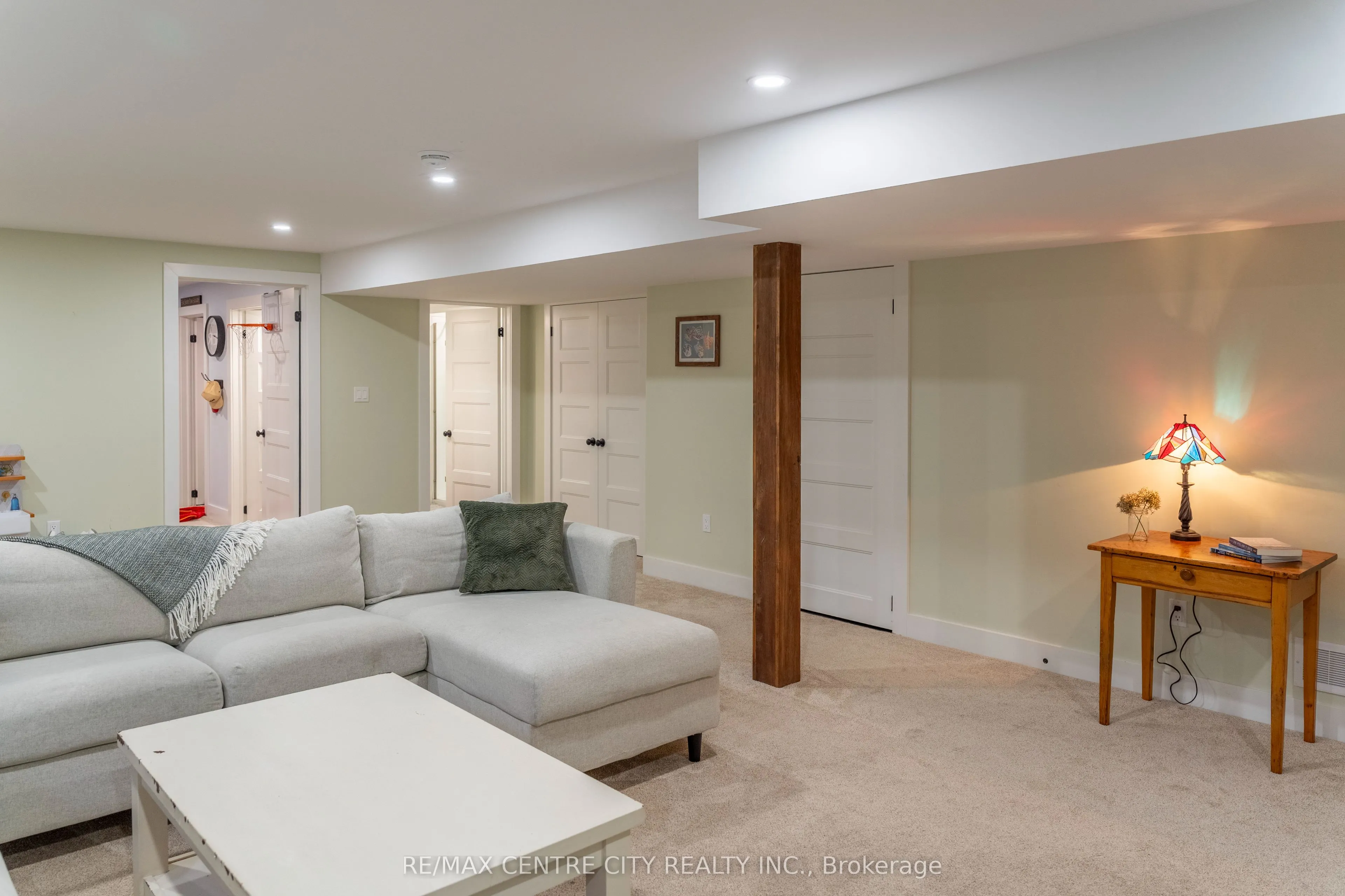 56 Caverhill Crescent