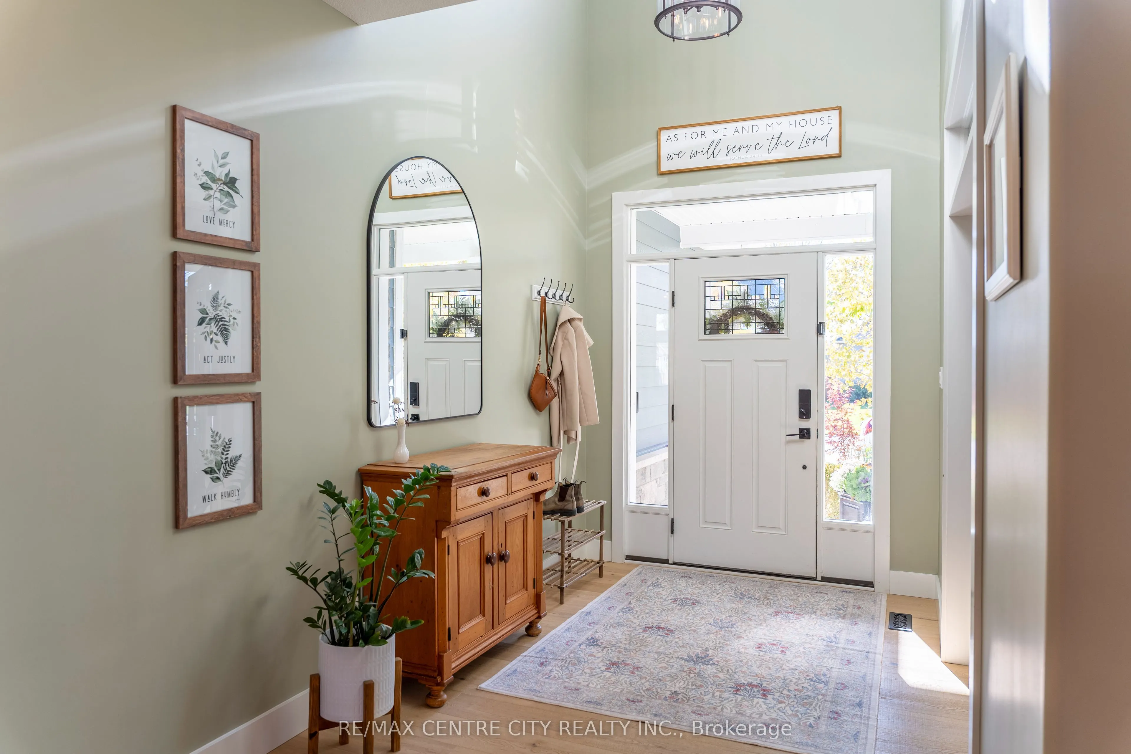 56 Caverhill Crescent