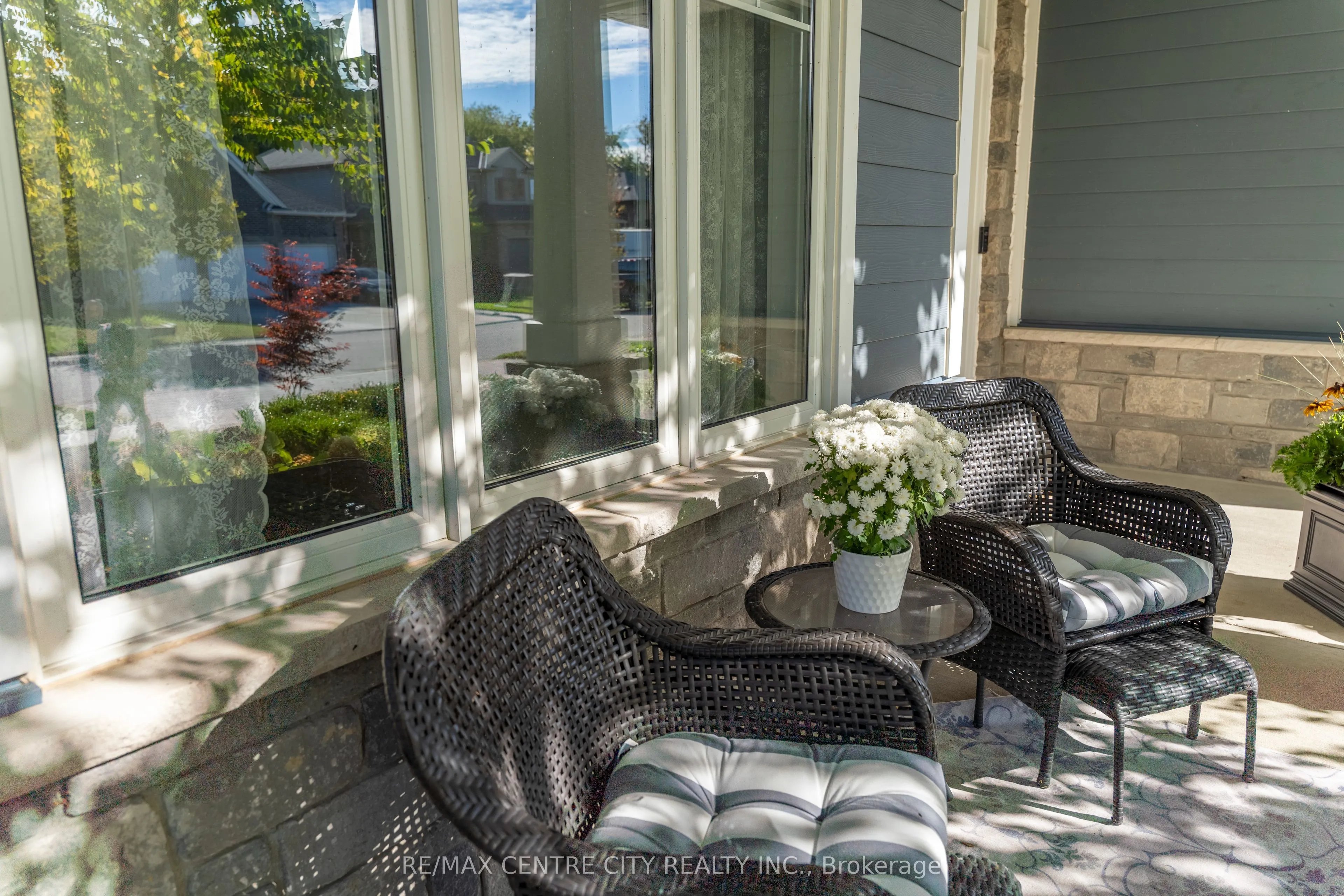 56 Caverhill Crescent