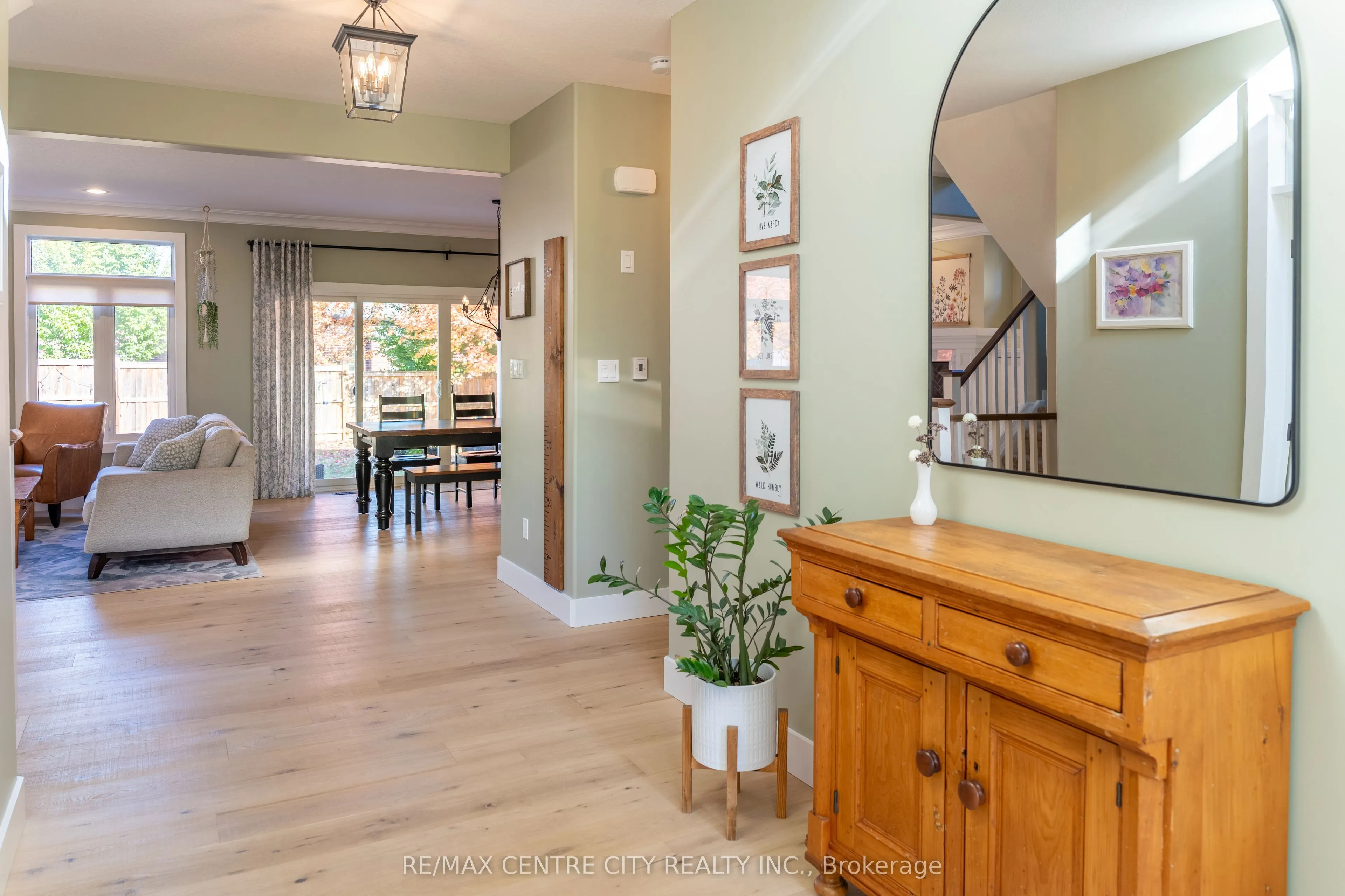 56 Caverhill Crescent