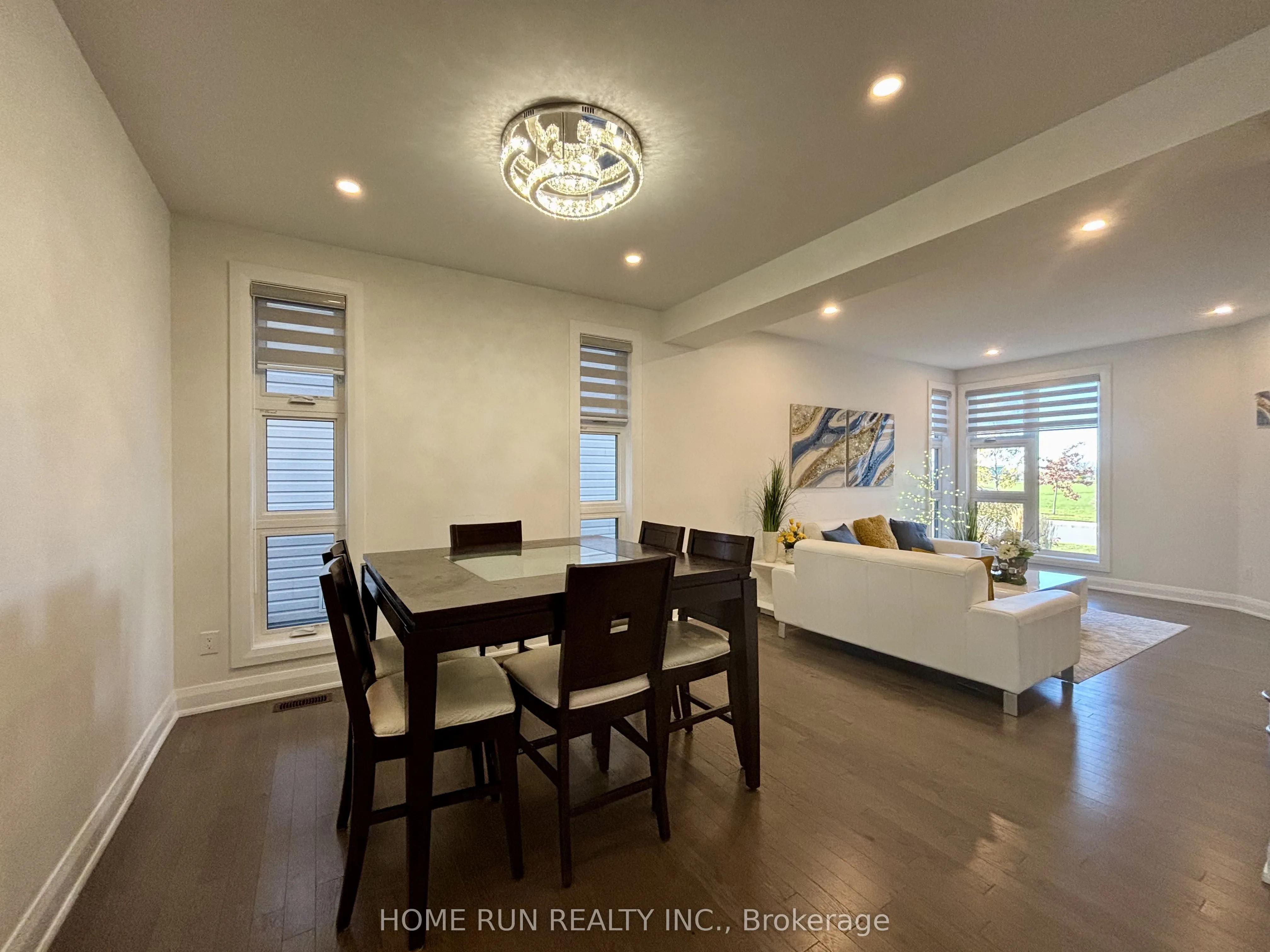 561 Honeylocust Avenue