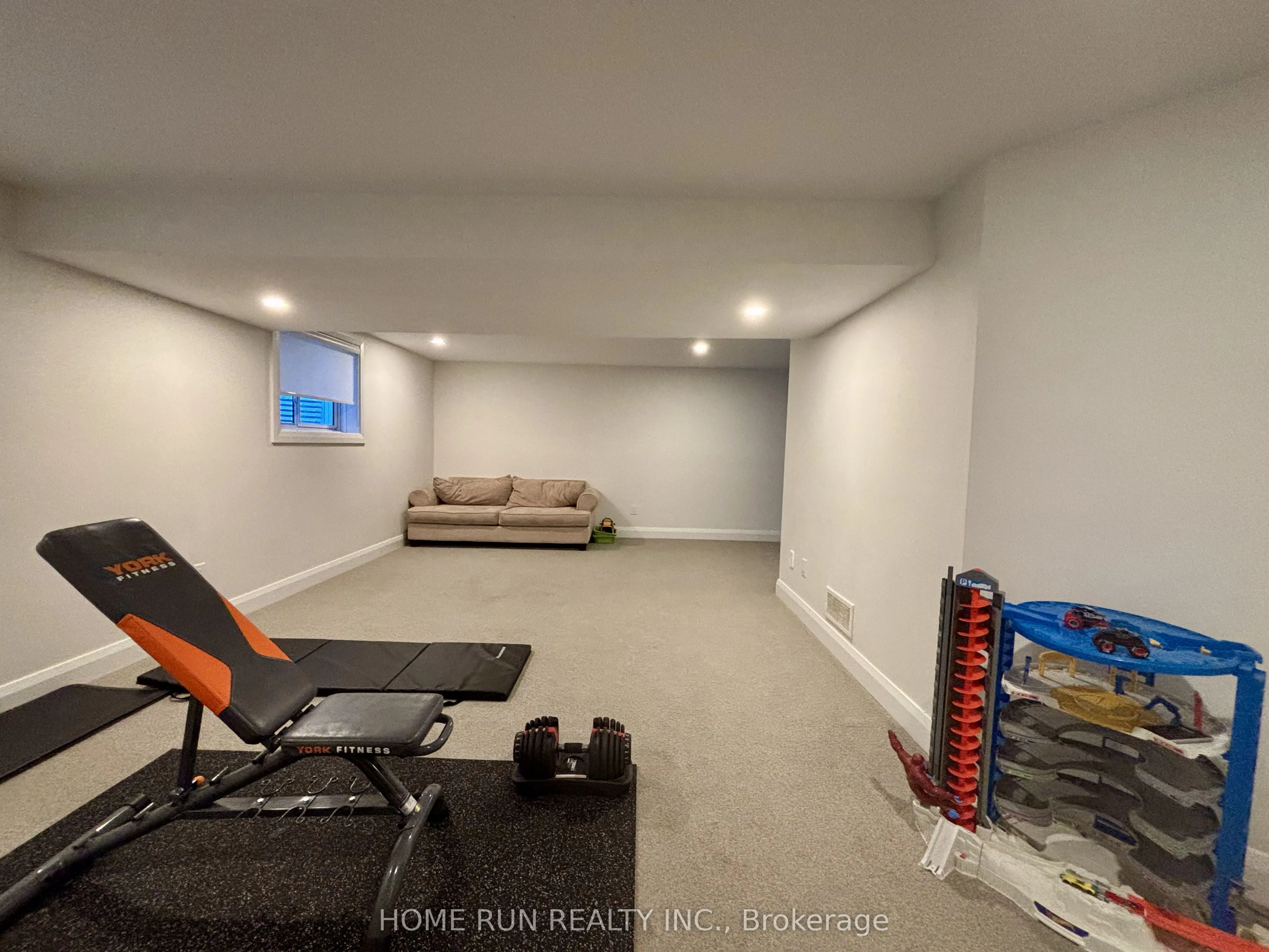 561 Honeylocust Avenue