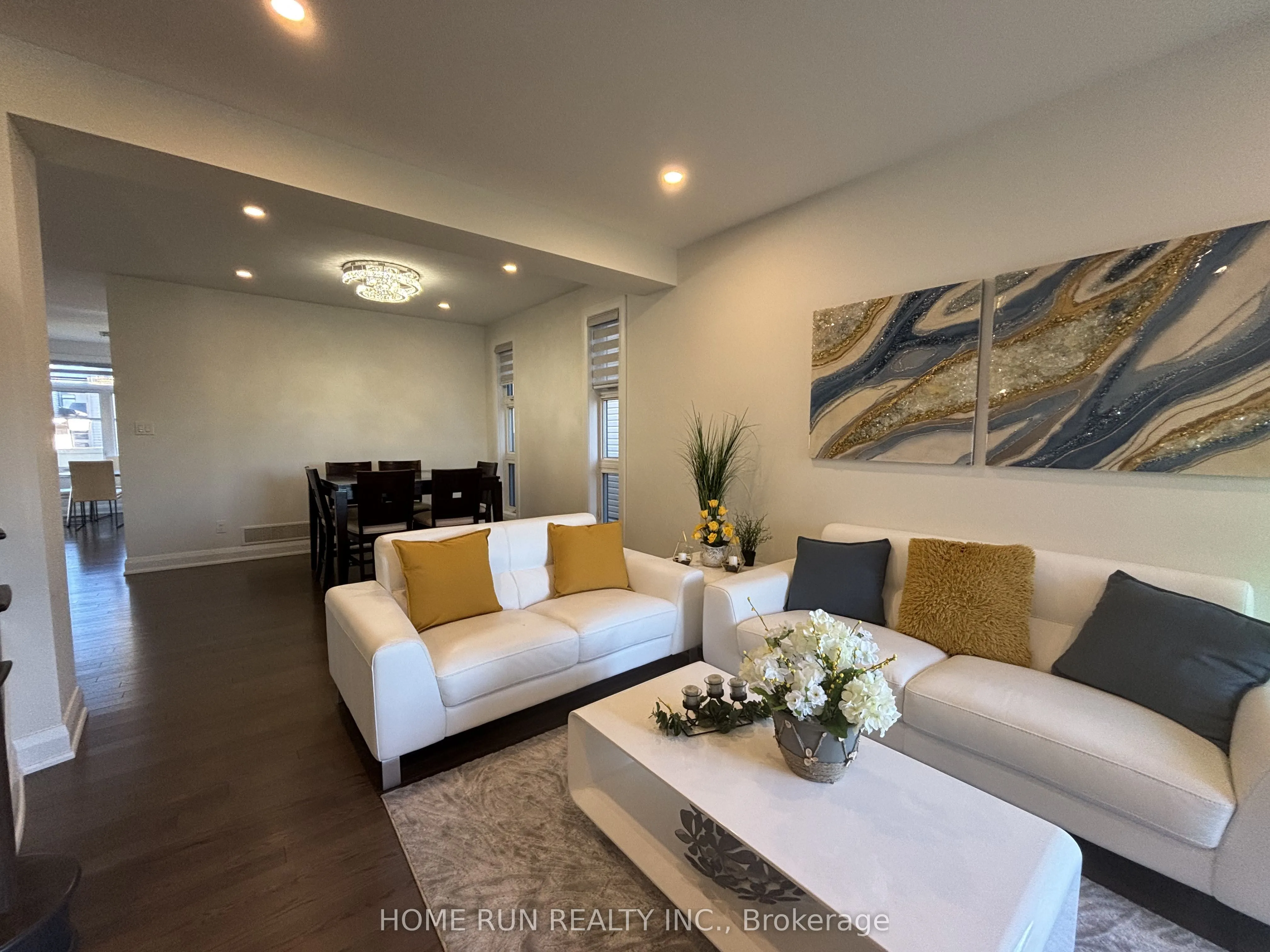 561 Honeylocust Avenue