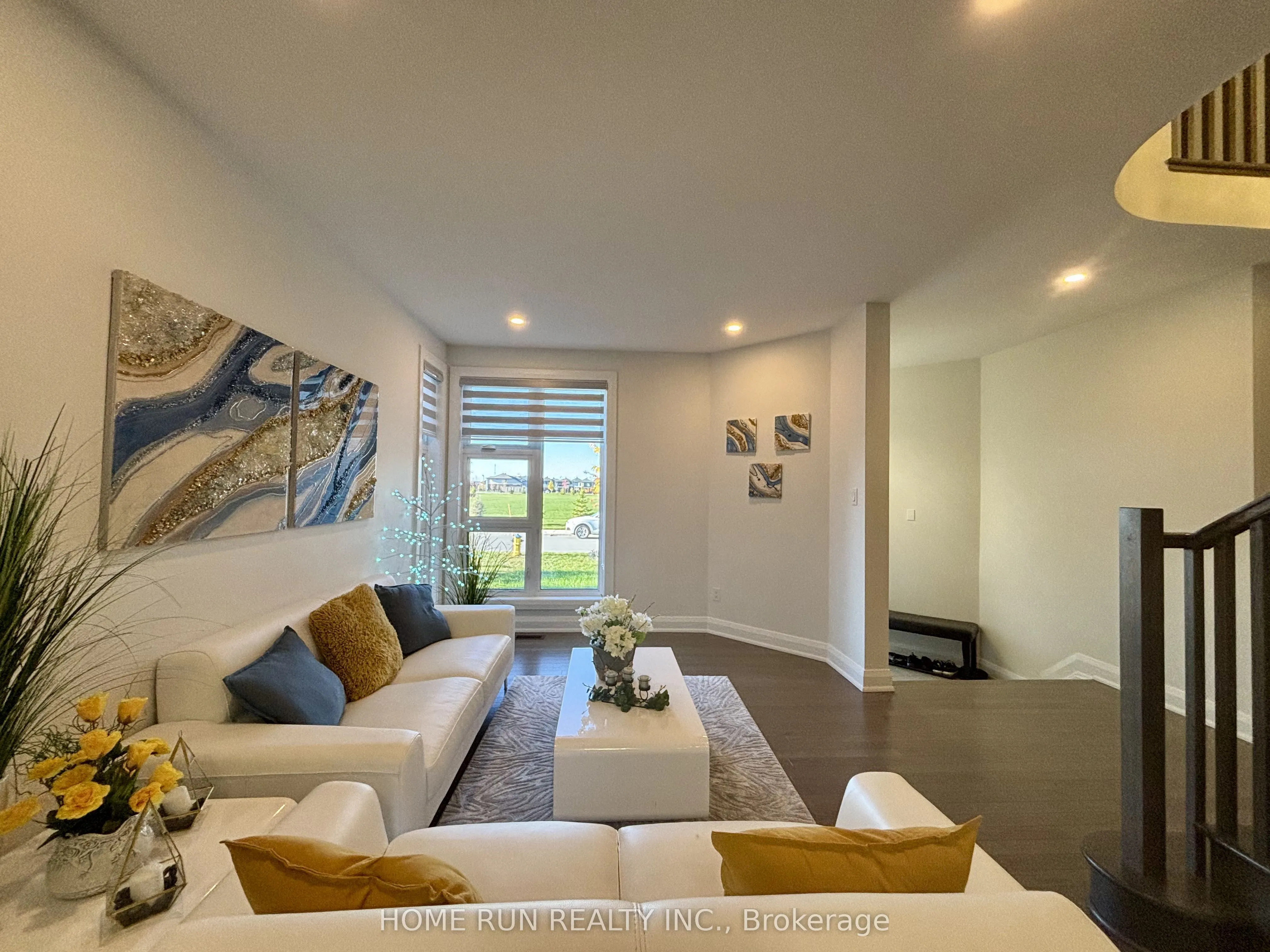 561 Honeylocust Avenue