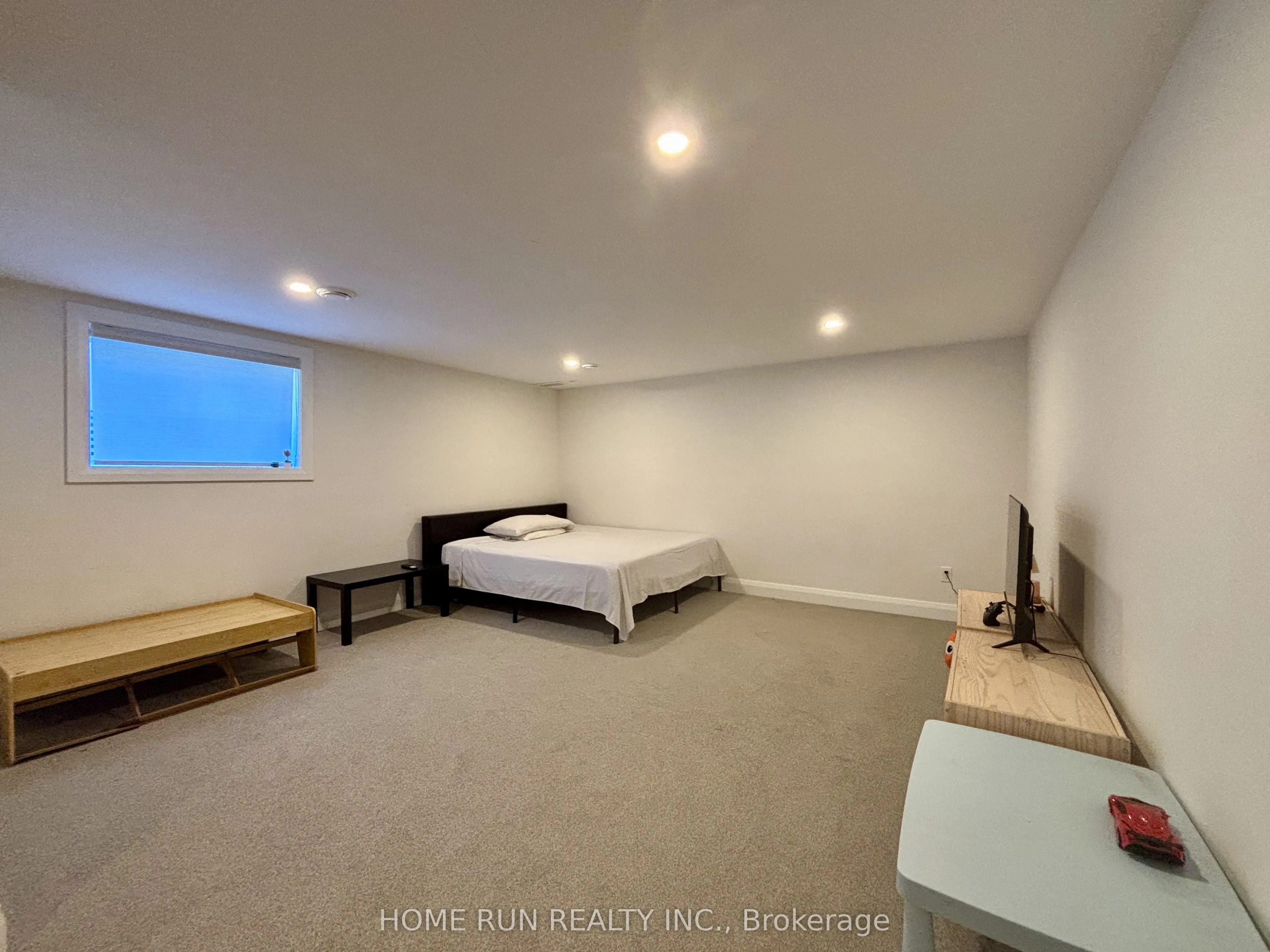 561 Honeylocust Avenue