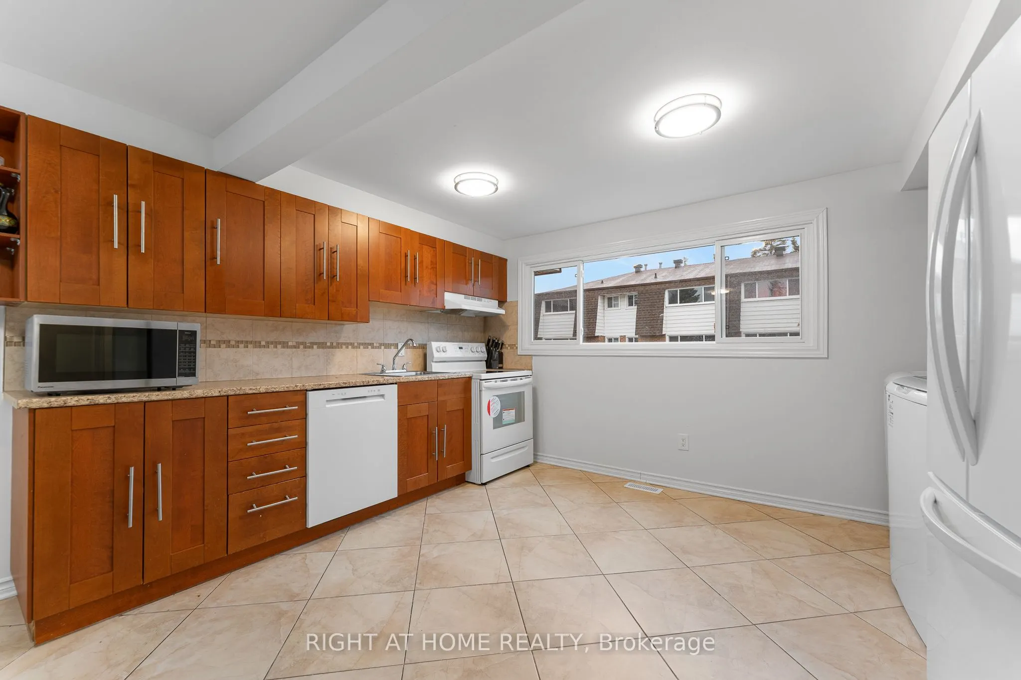 2296 Orient Park Drive, #32