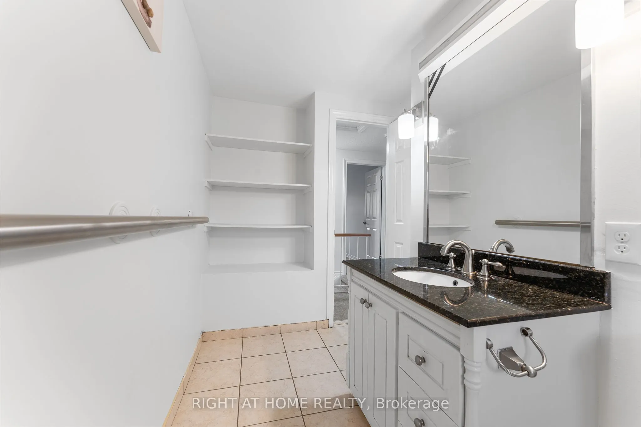 2296 Orient Park Drive, #32