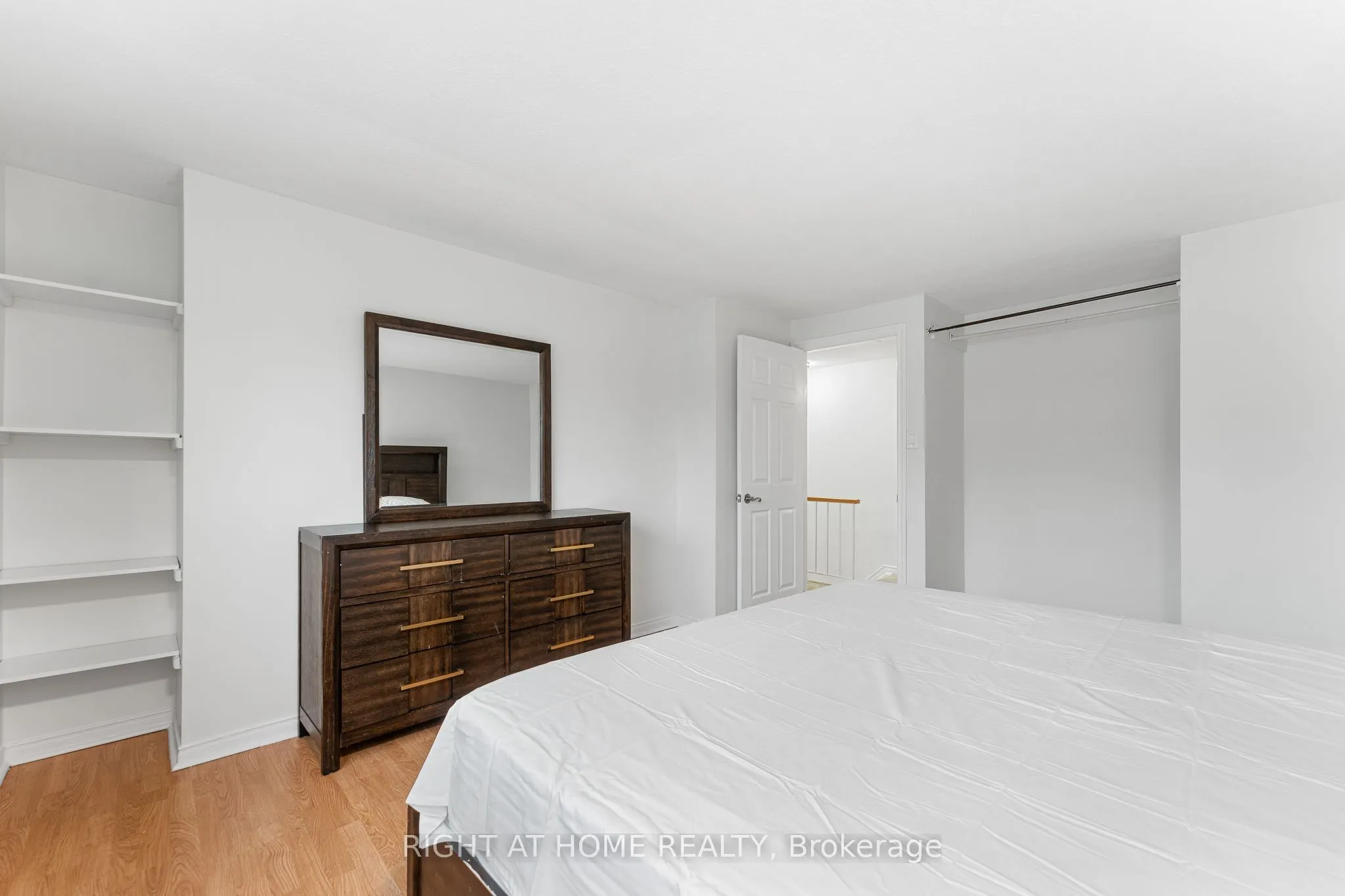 2296 Orient Park Drive, #32