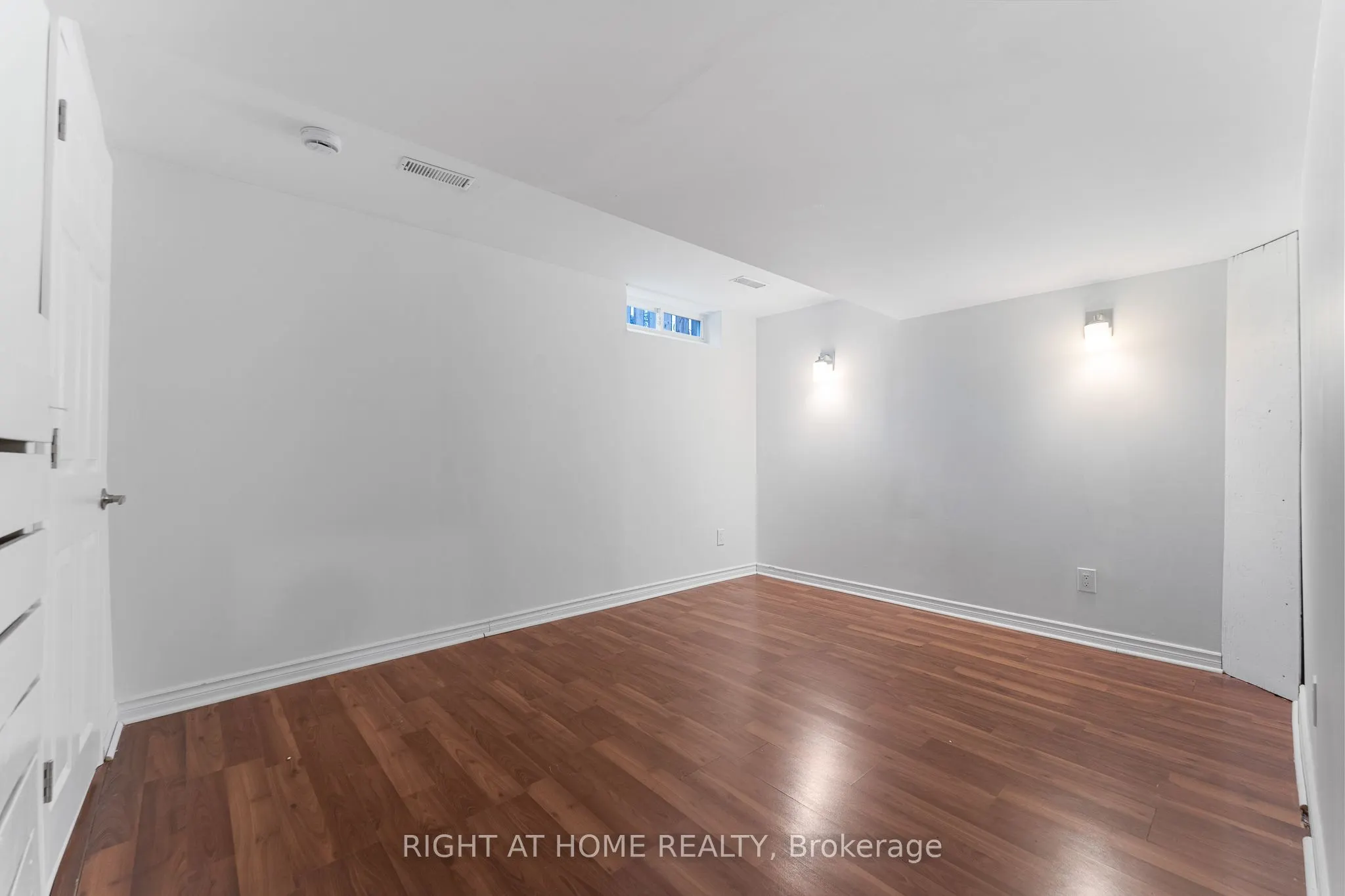 2296 Orient Park Drive, #32