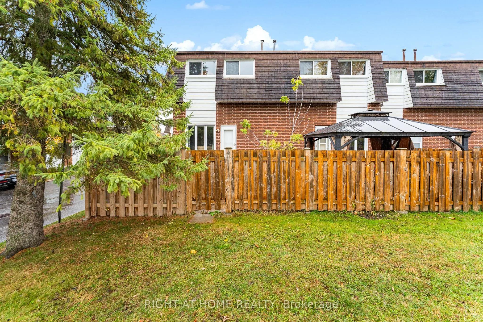 2296 Orient Park Drive, #32