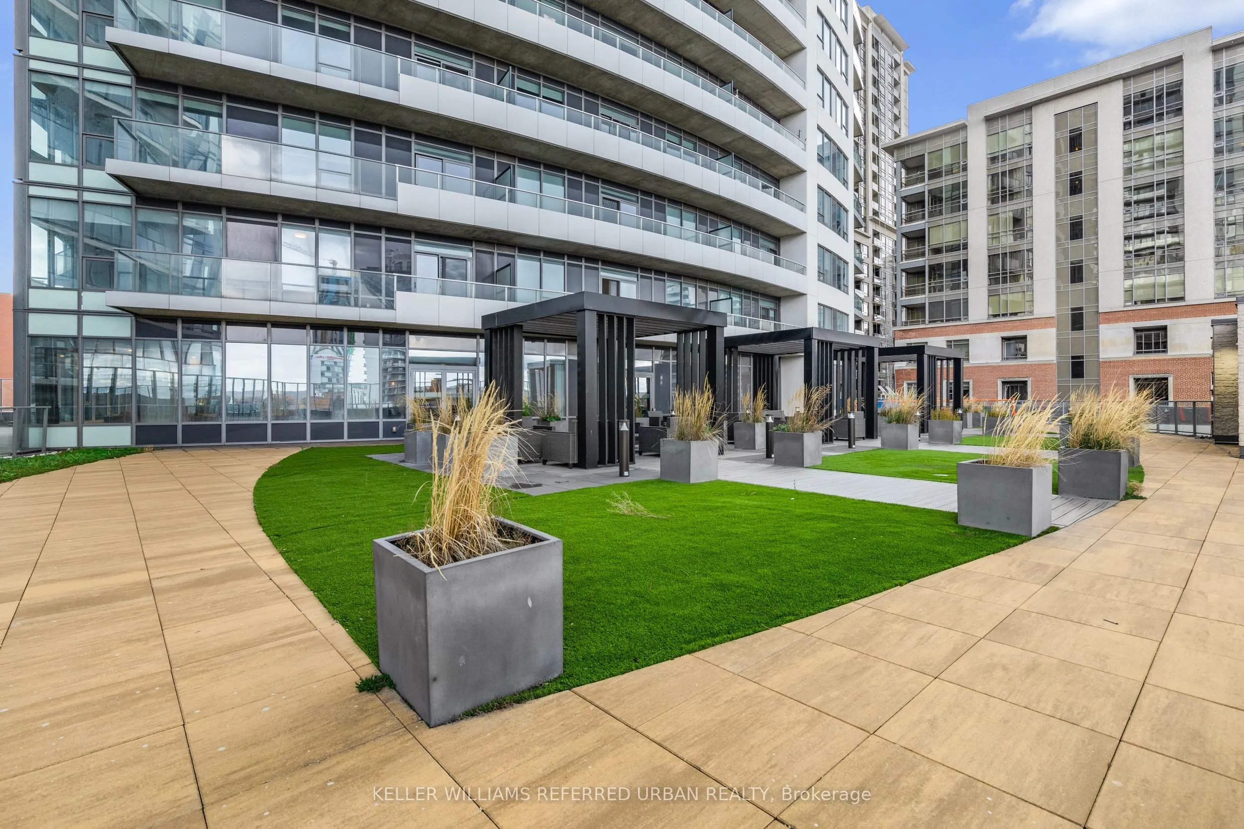 20 George Street, #2905