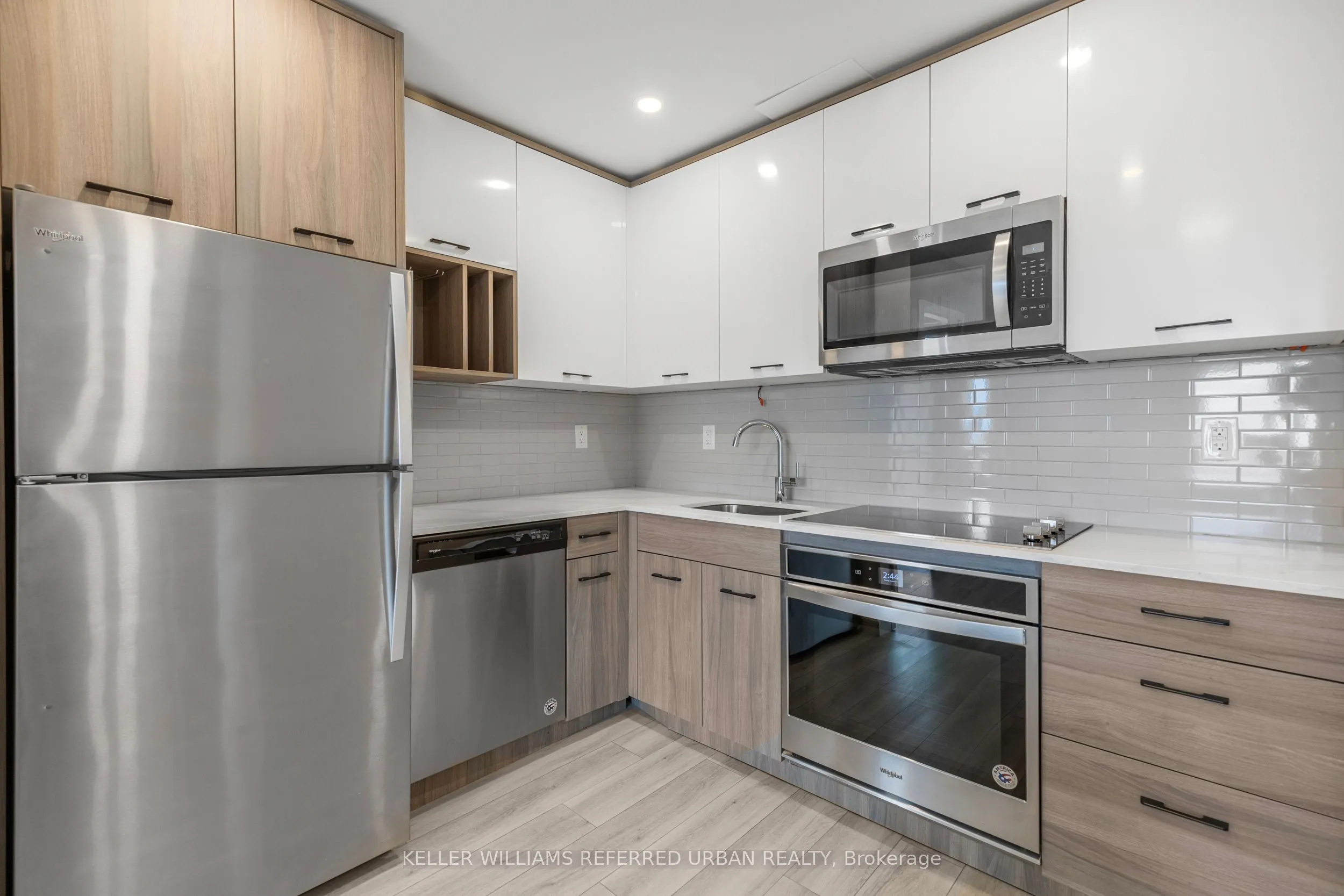 20 George Street, #2905