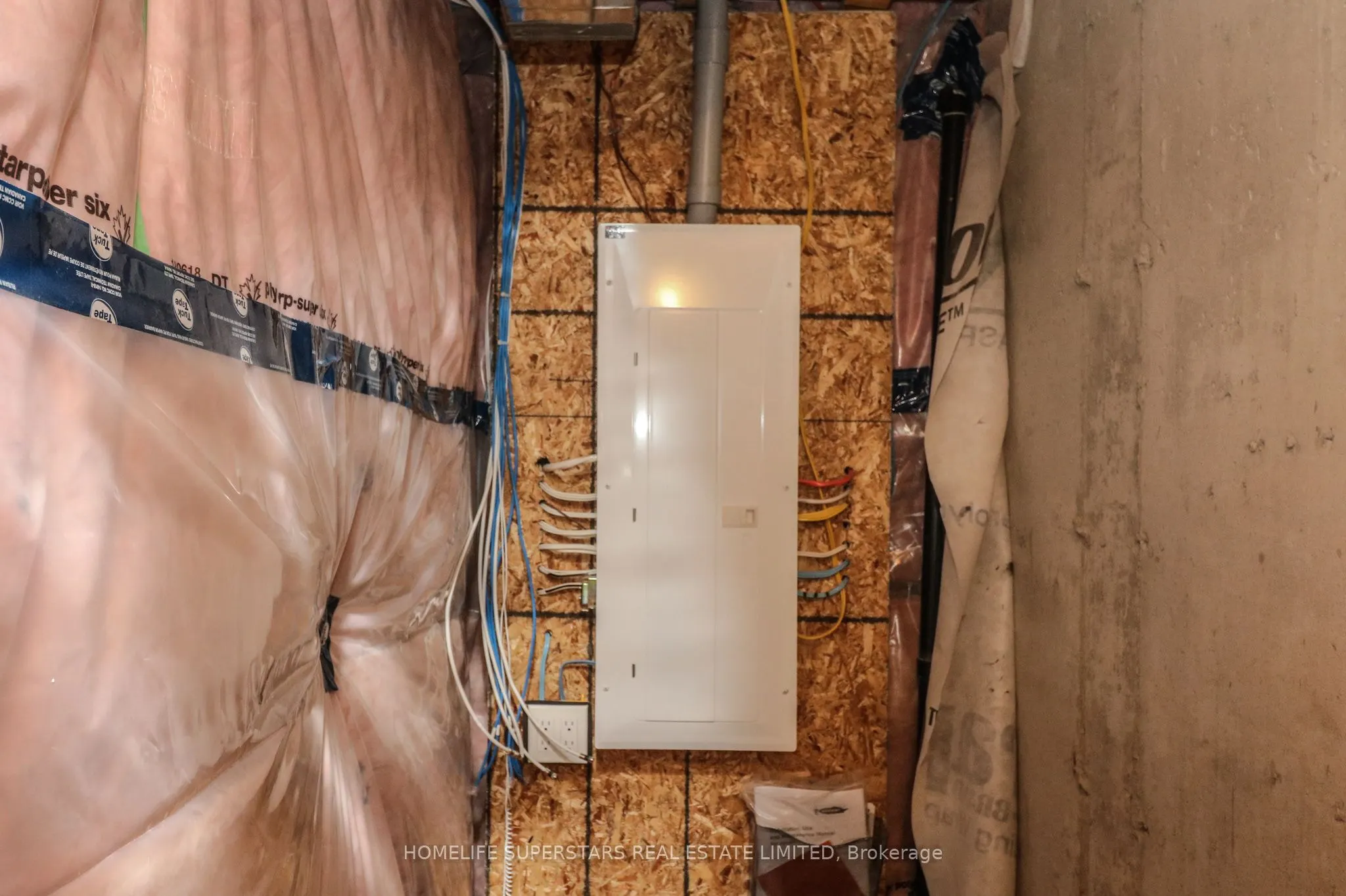 340 PROSPECT POINT Road N, #12