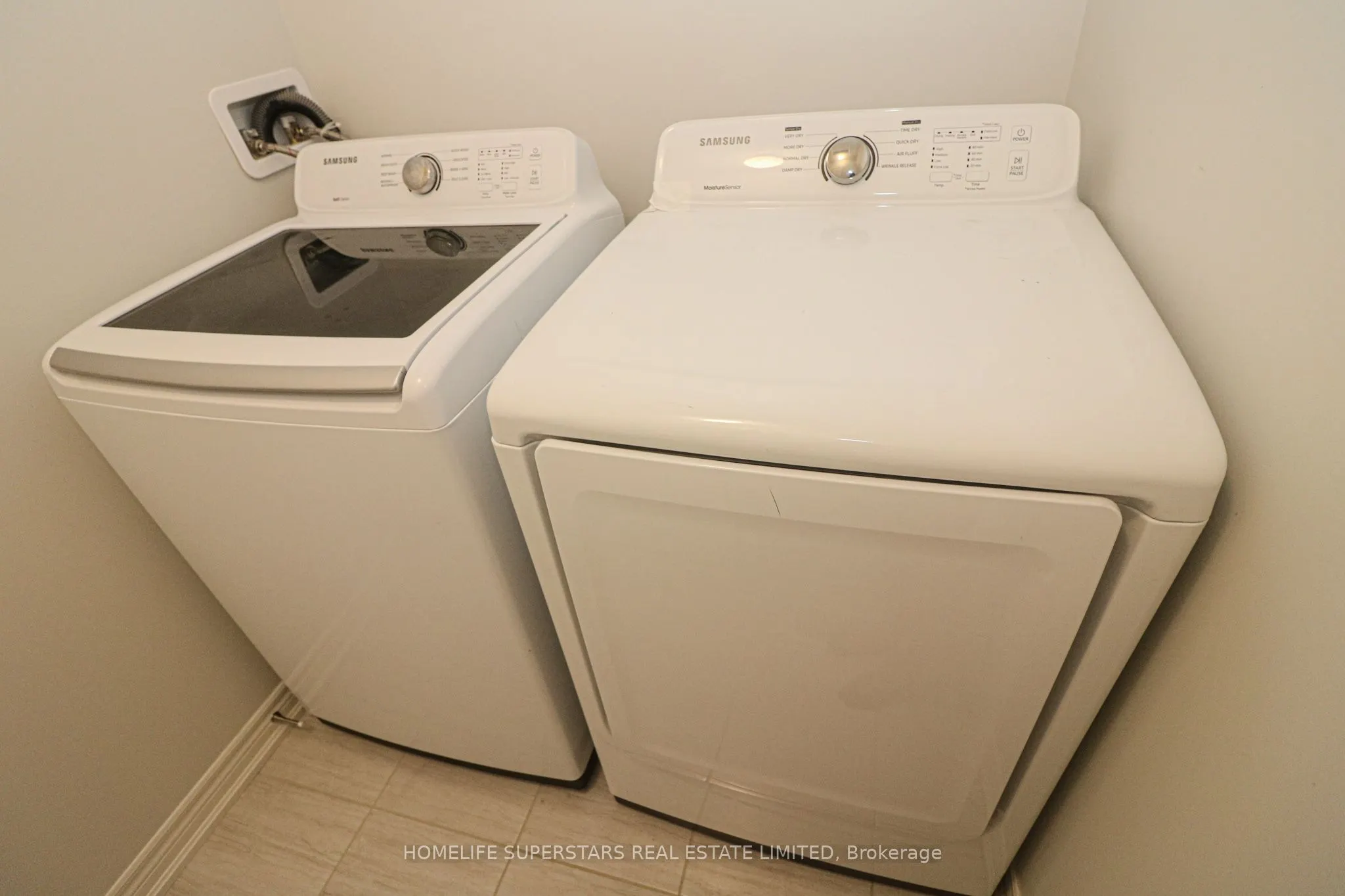 340 PROSPECT POINT Road N, #12