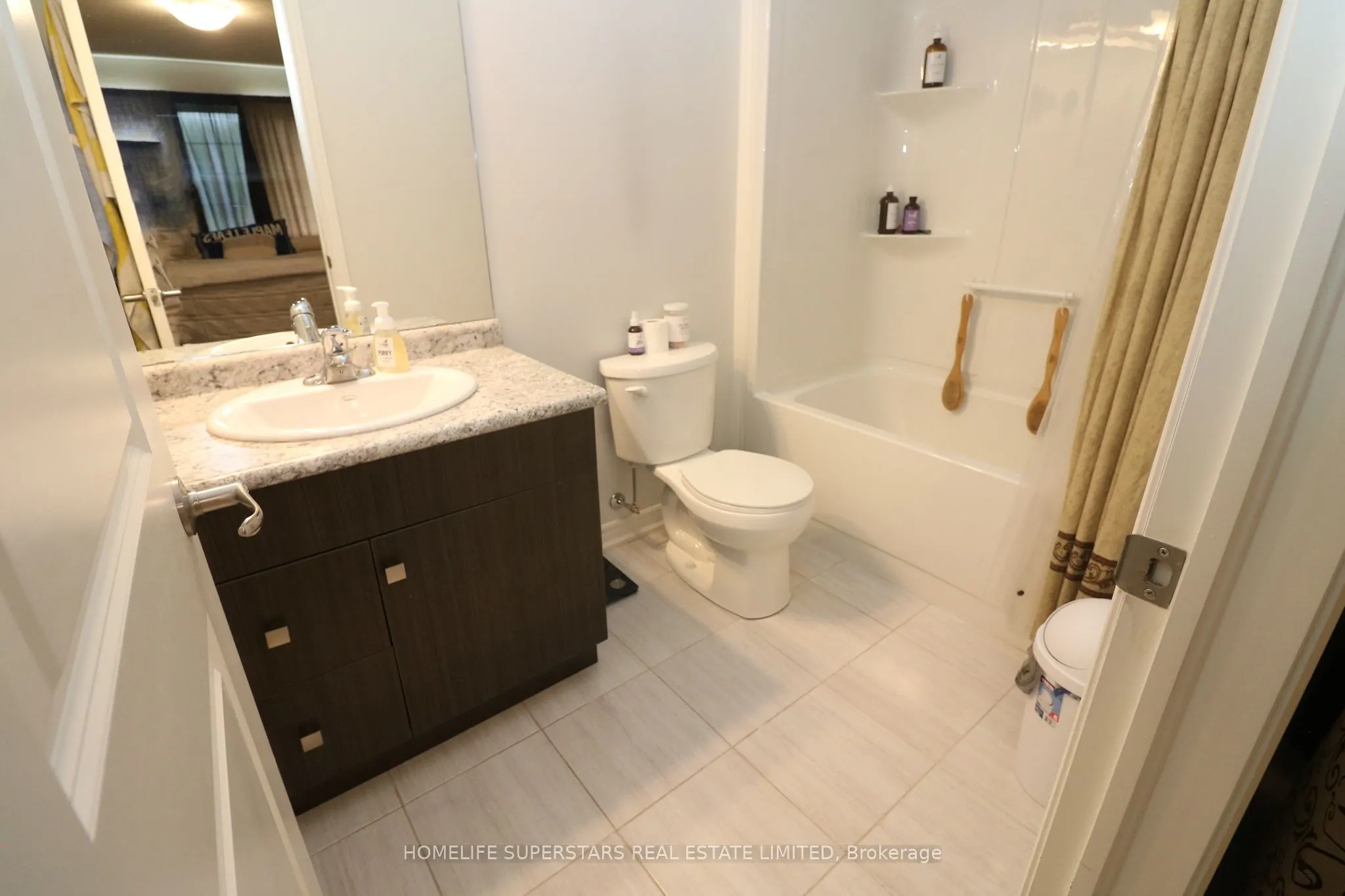 340 PROSPECT POINT Road N, #12