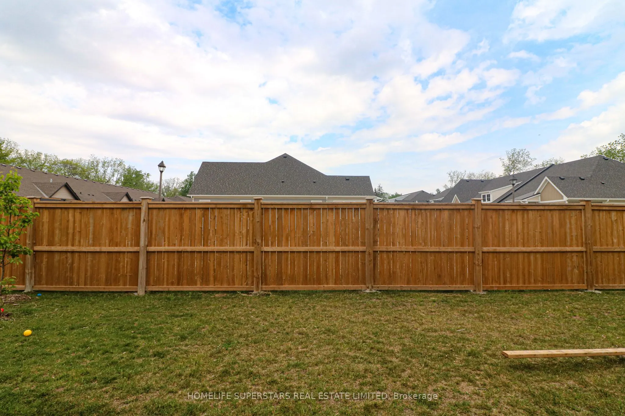 340 PROSPECT POINT Road N, #12