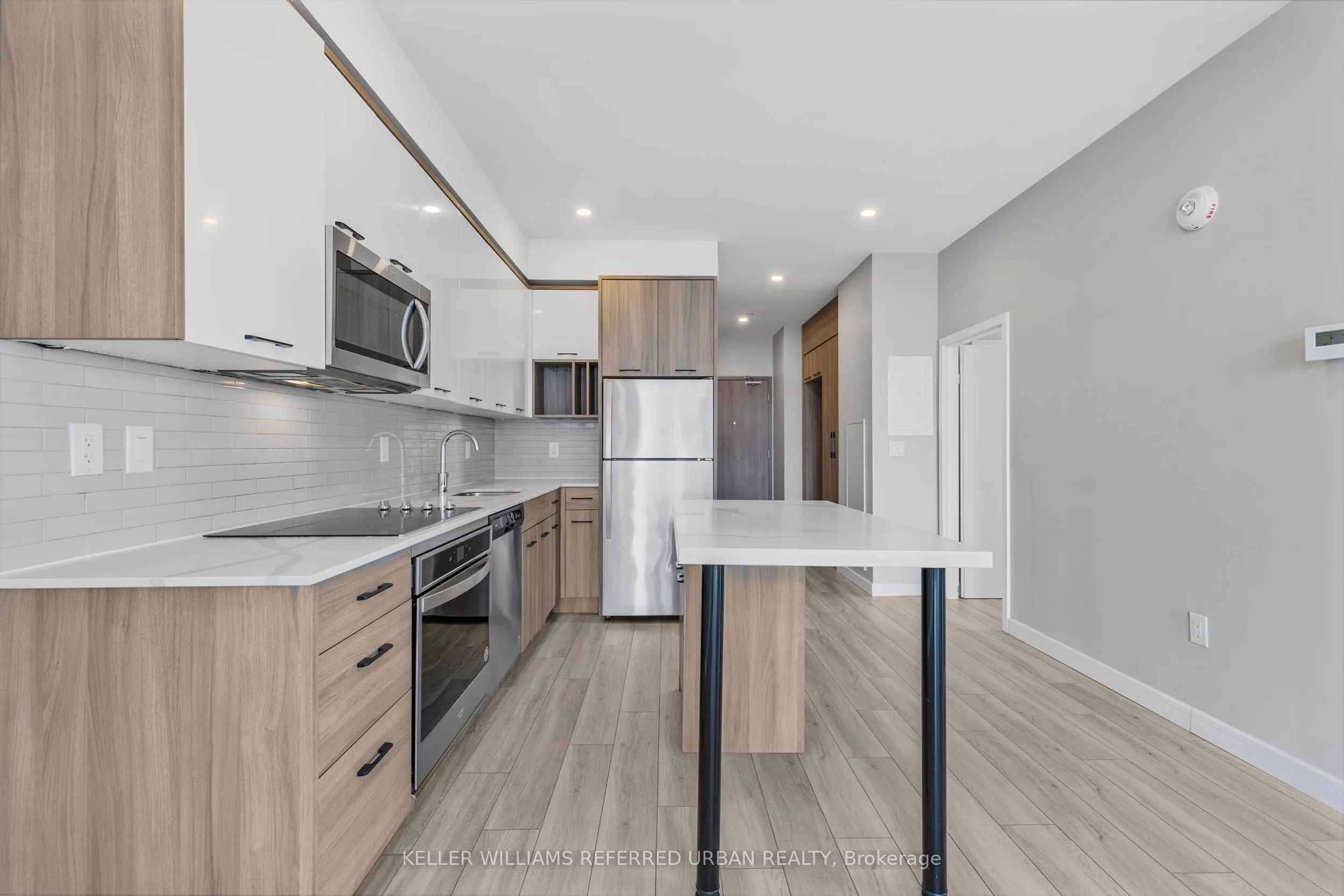 20 George Street, #2102