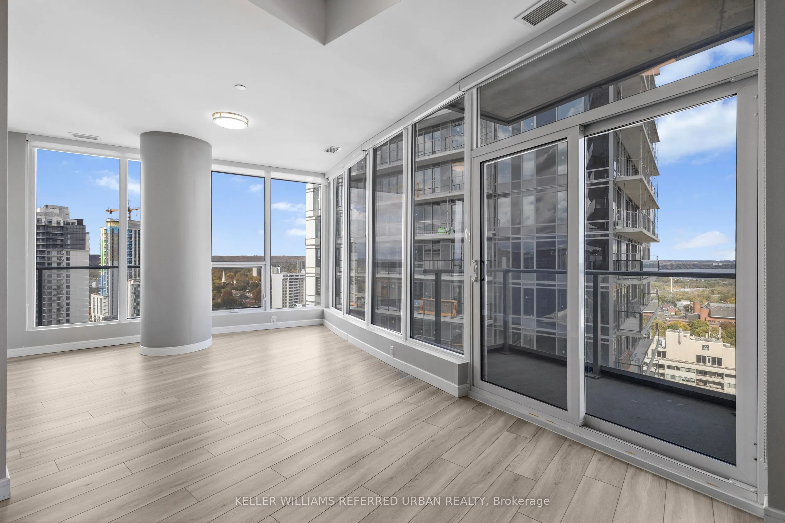 20 George Street, #2102