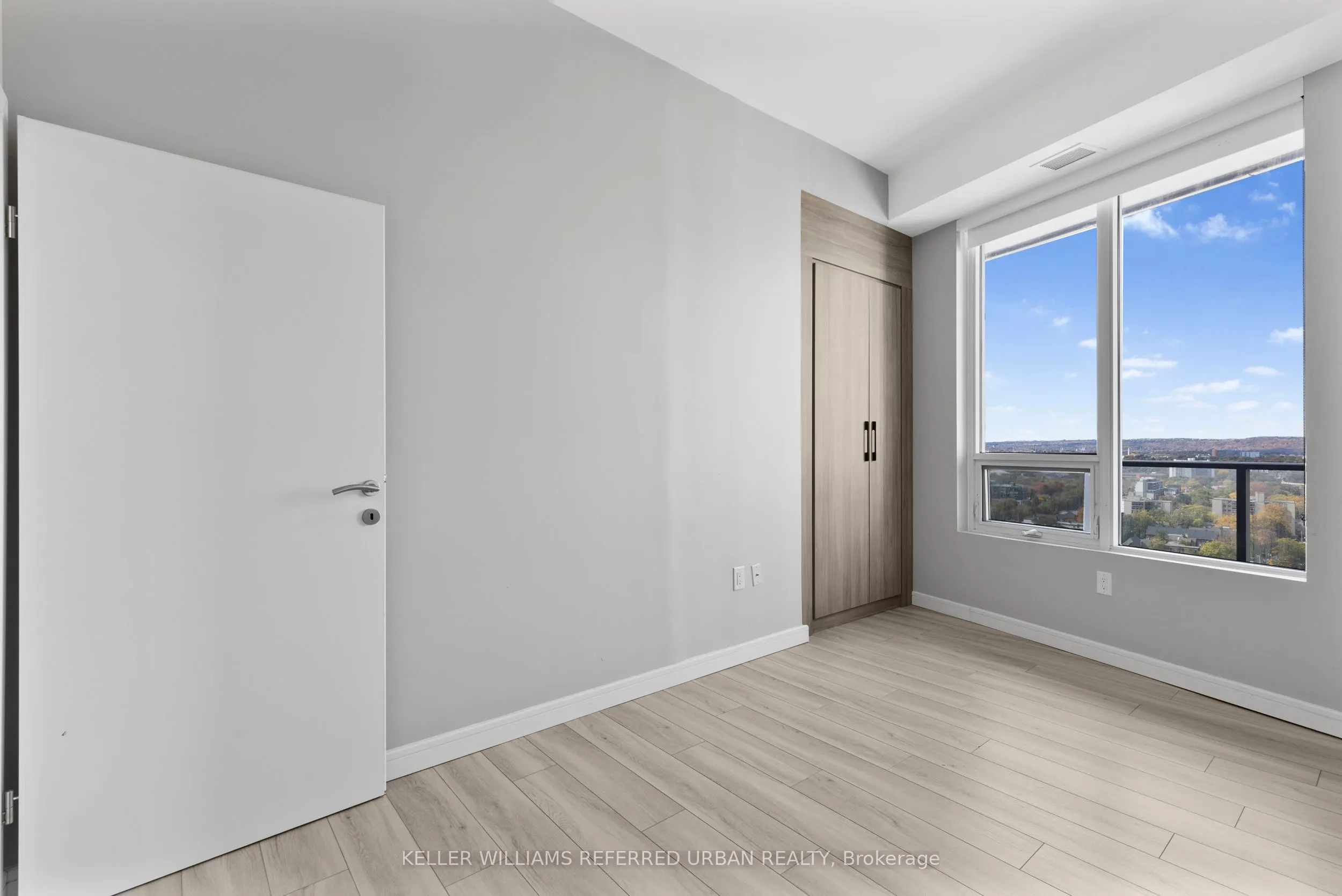 20 George Street, #2102