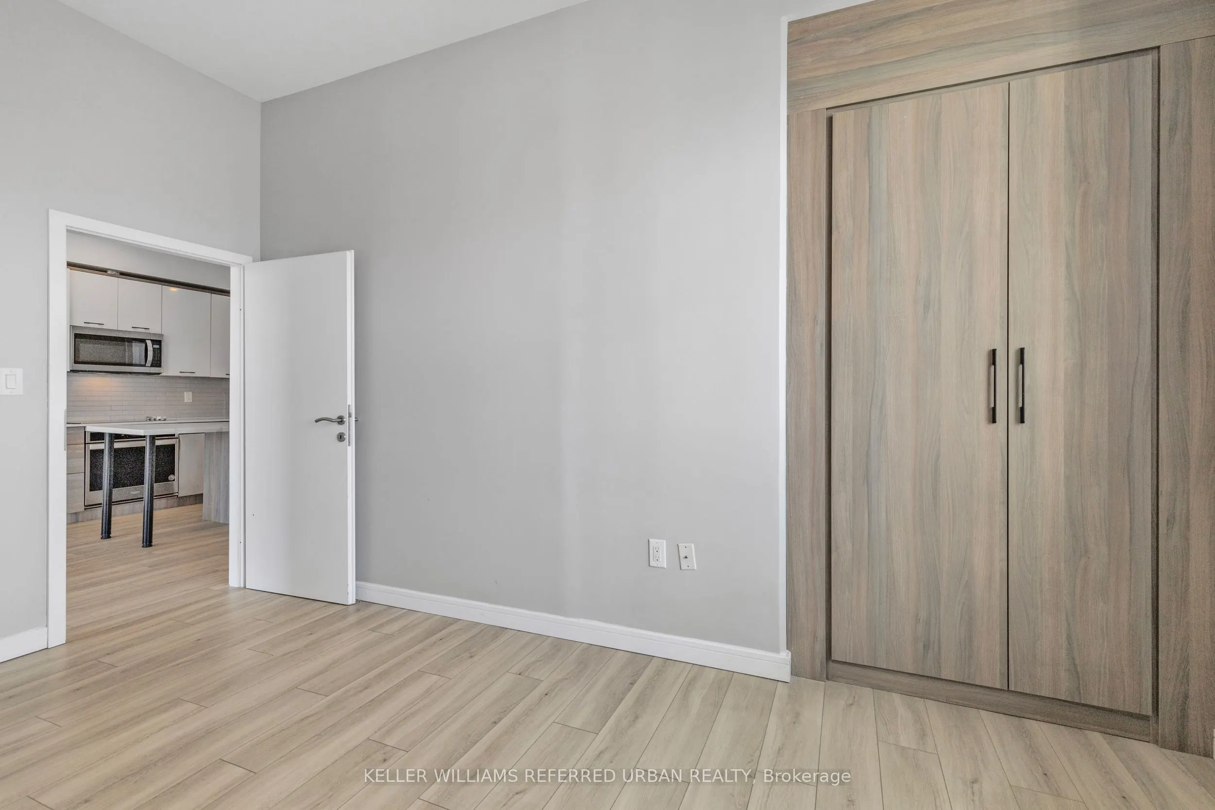 20 George Street, #2102