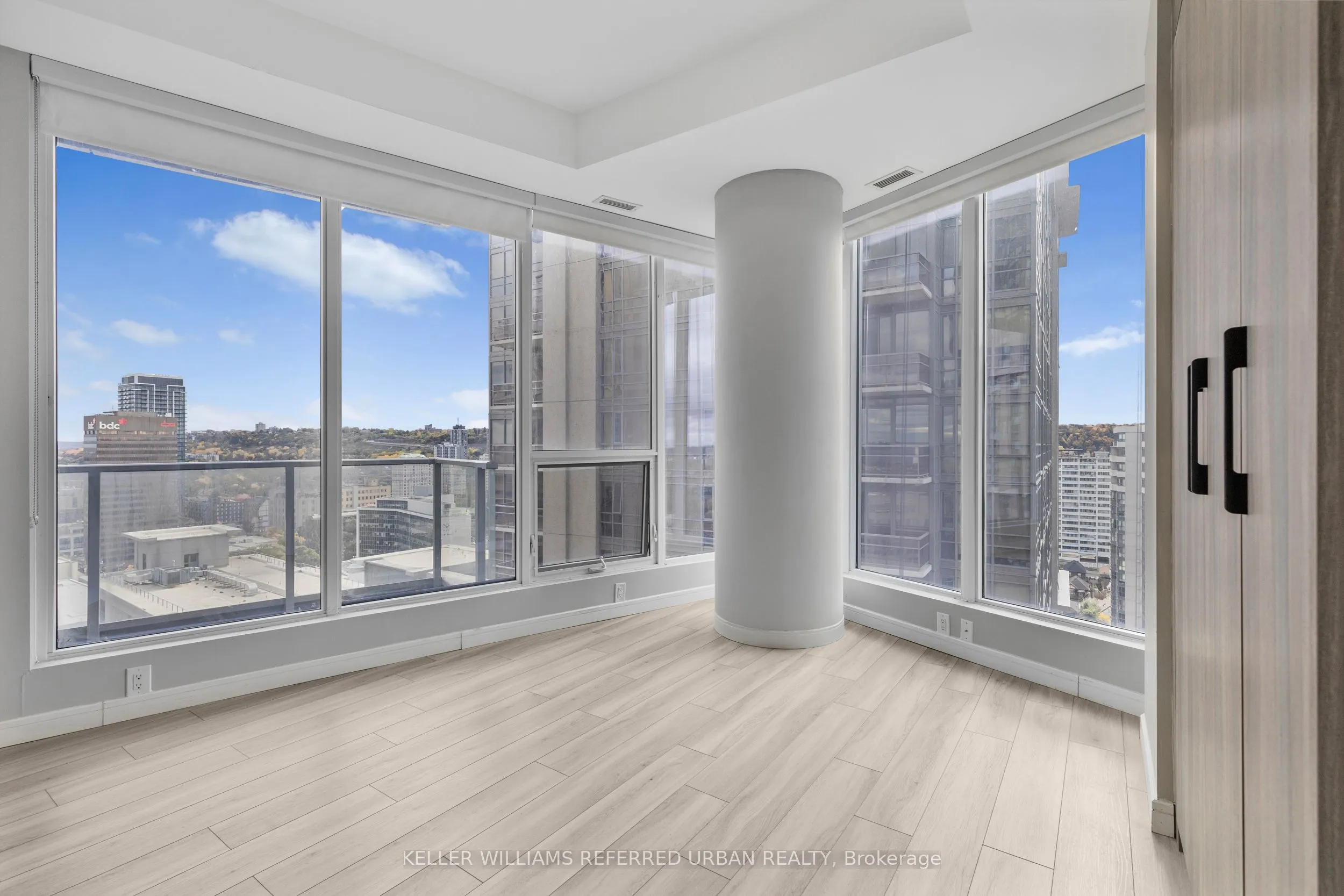 20 George Street, #2107