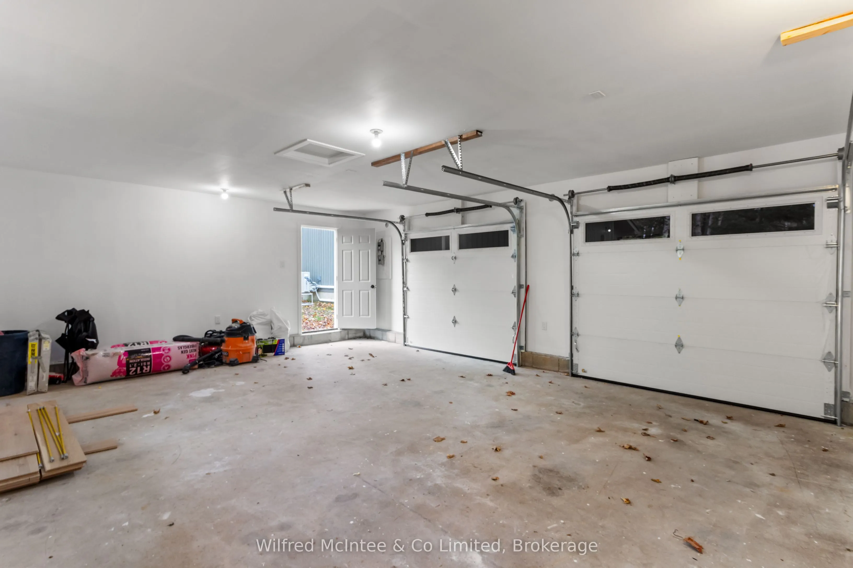 40 Rolling Hills Drive