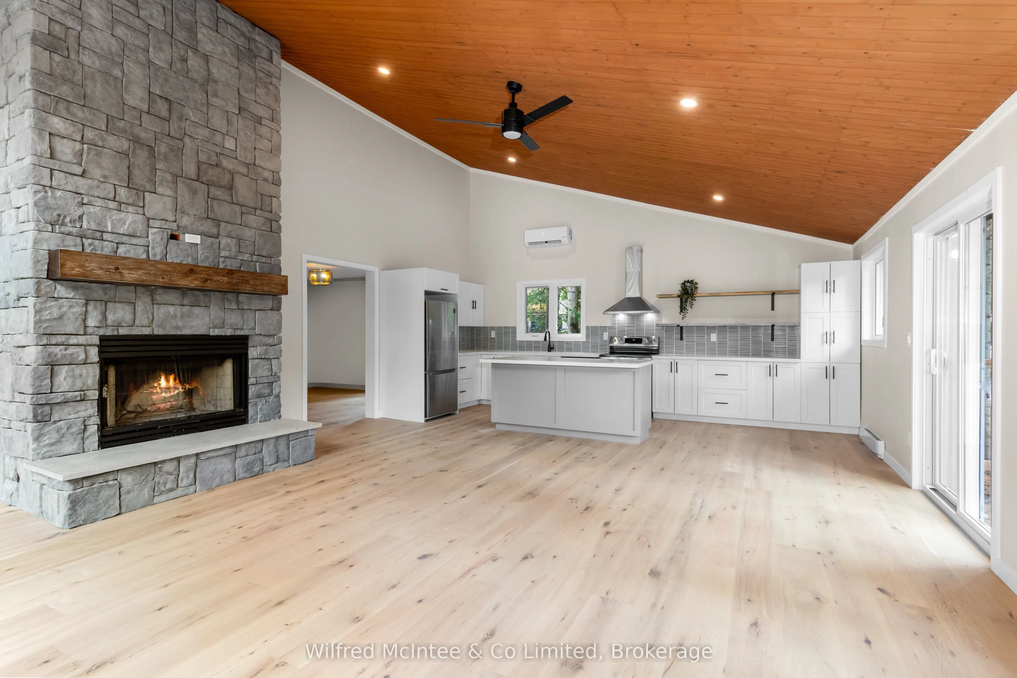 40 Rolling Hills Drive