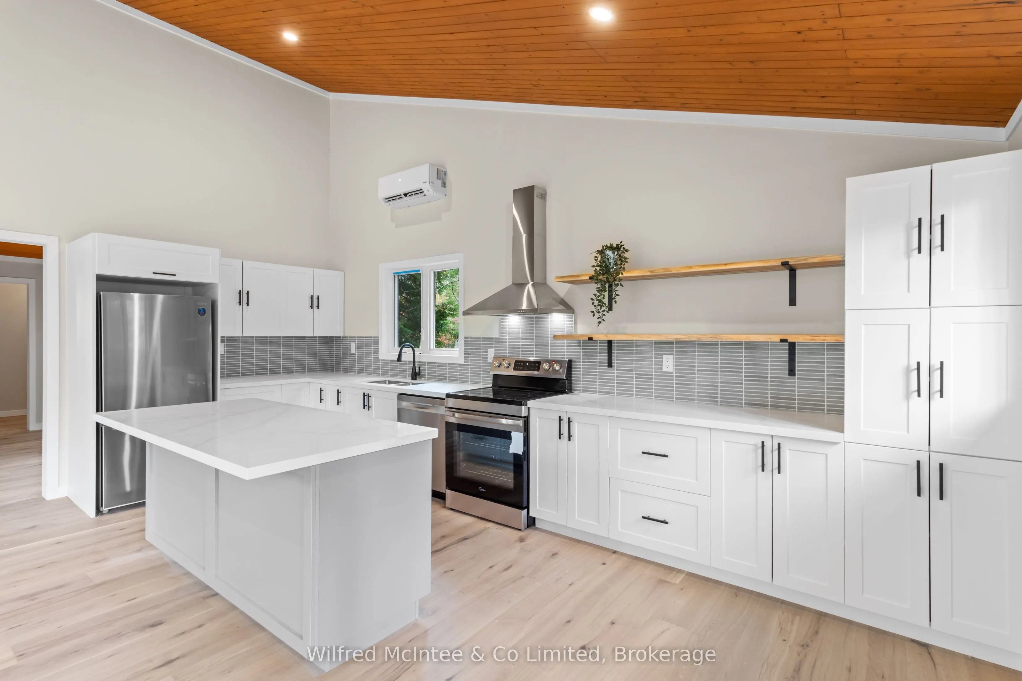 40 Rolling Hills Drive