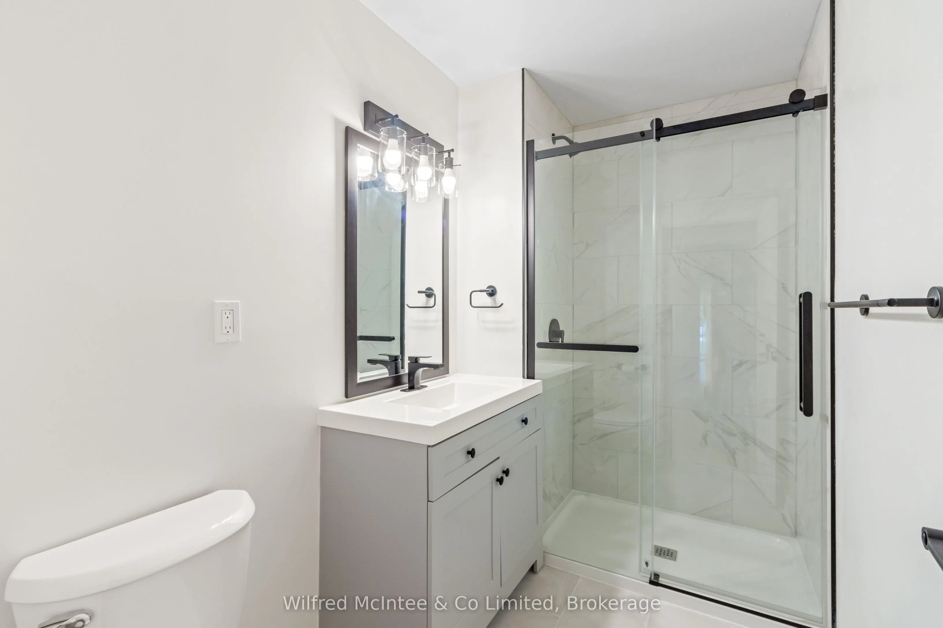 40 Rolling Hills Drive