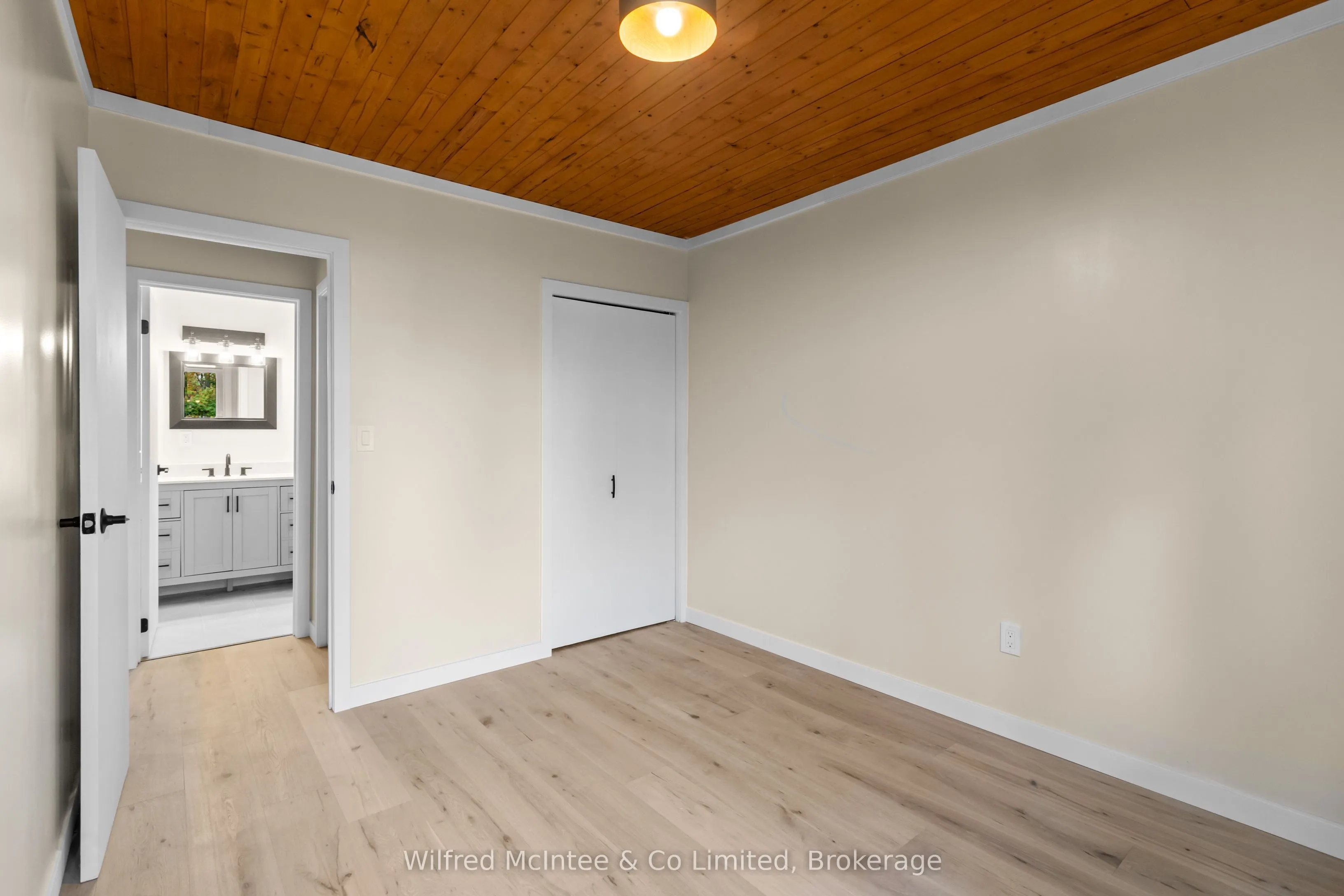 40 Rolling Hills Drive