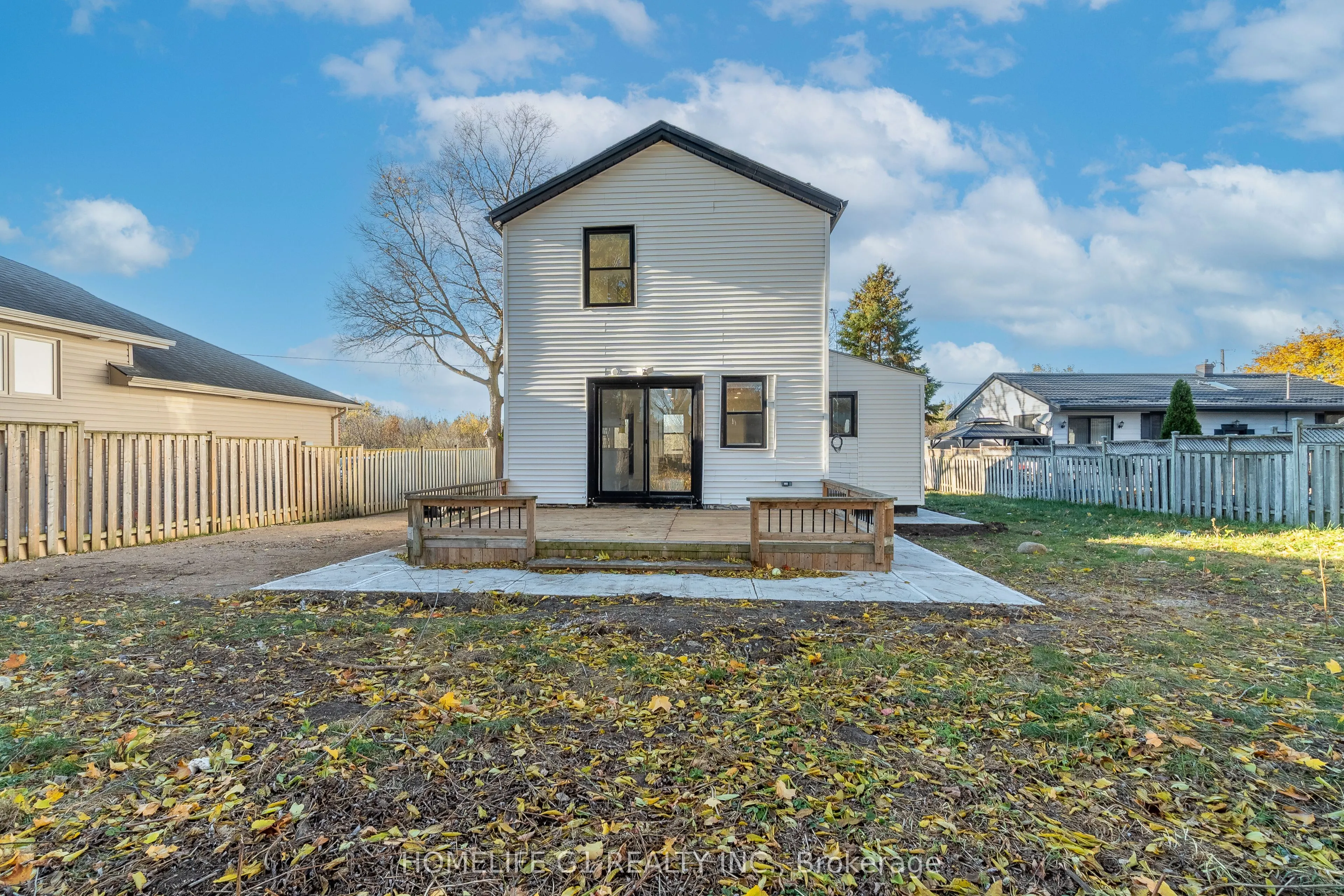 241 Charles Street W