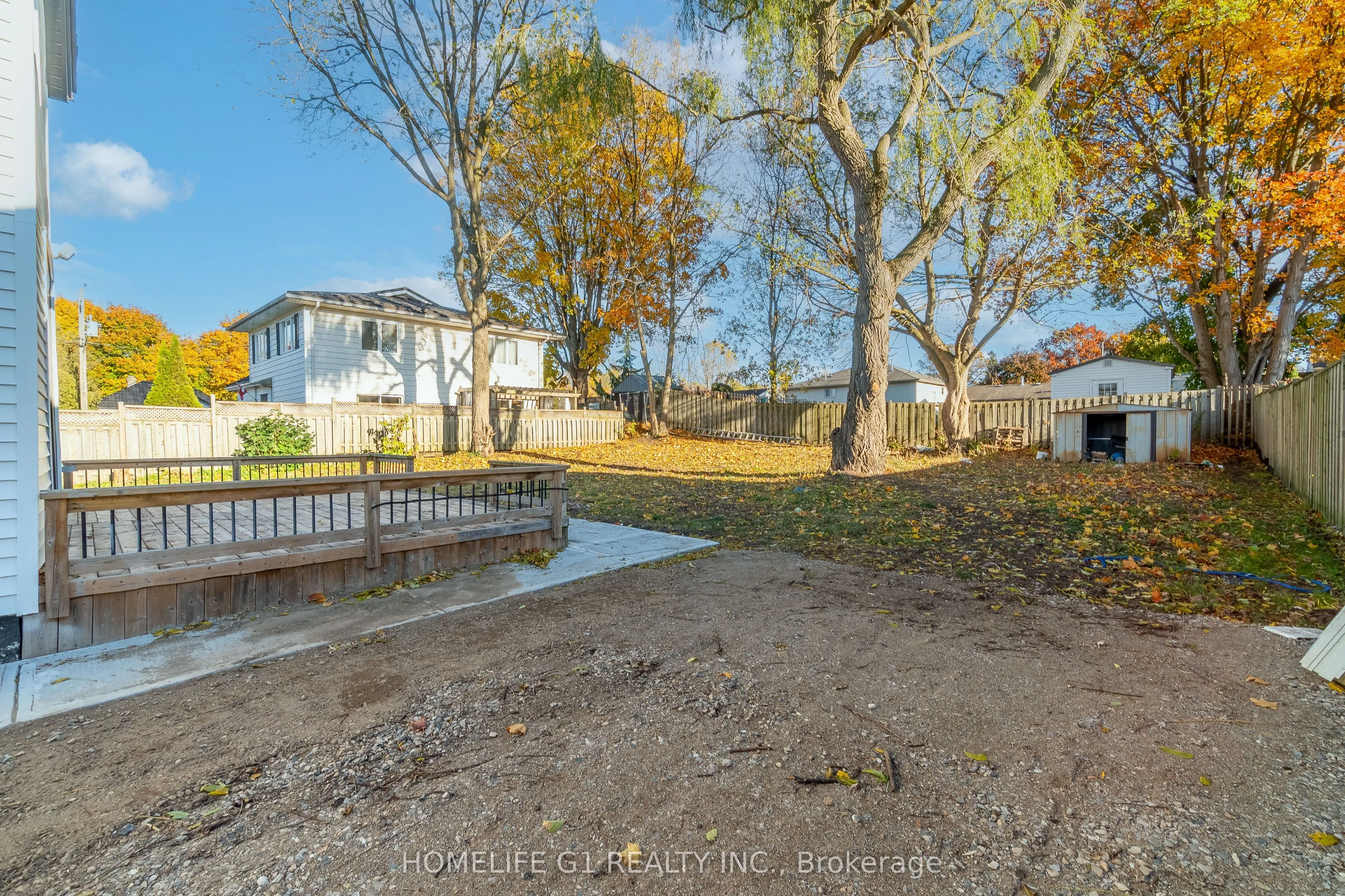 241 Charles Street W