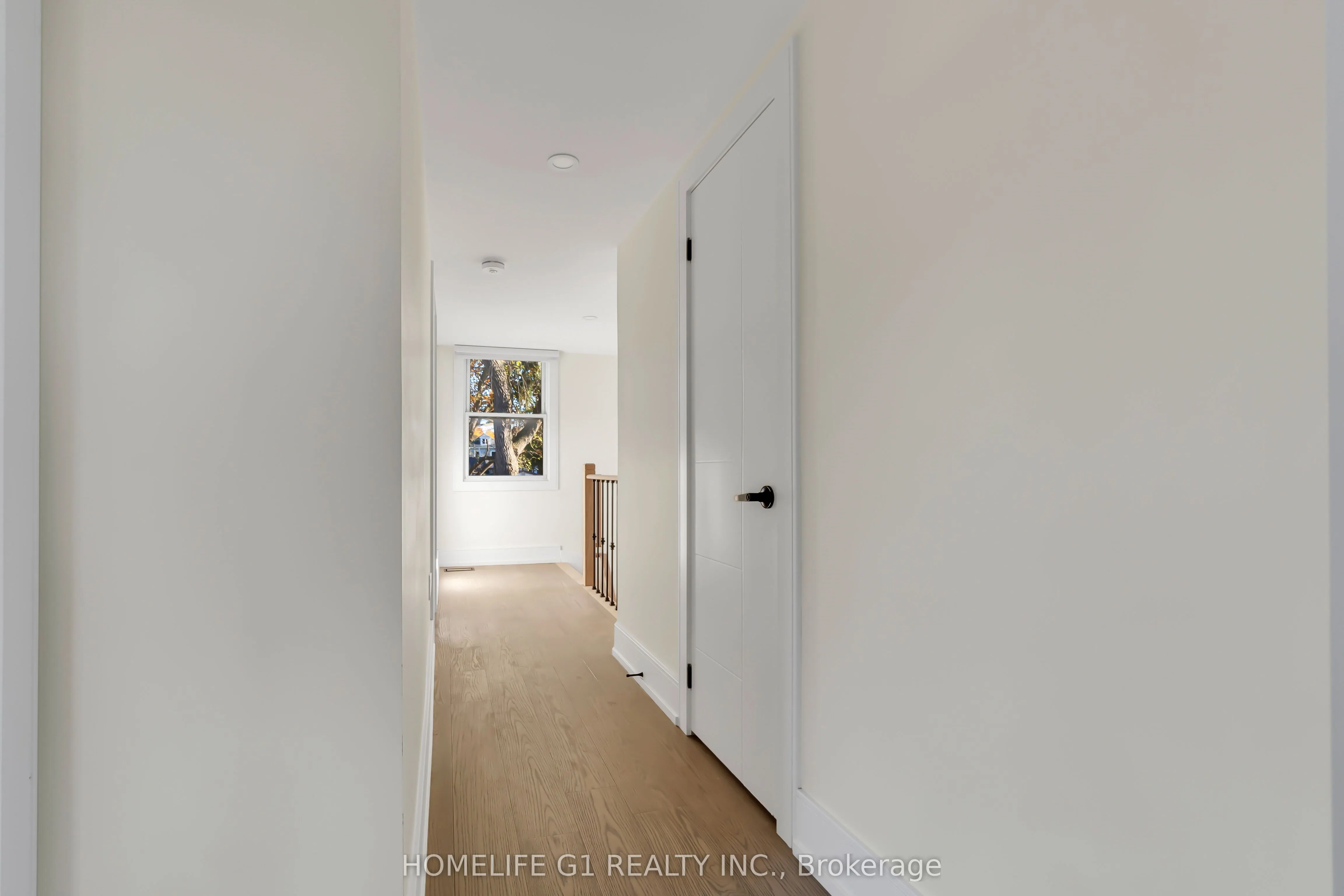 241 Charles Street W