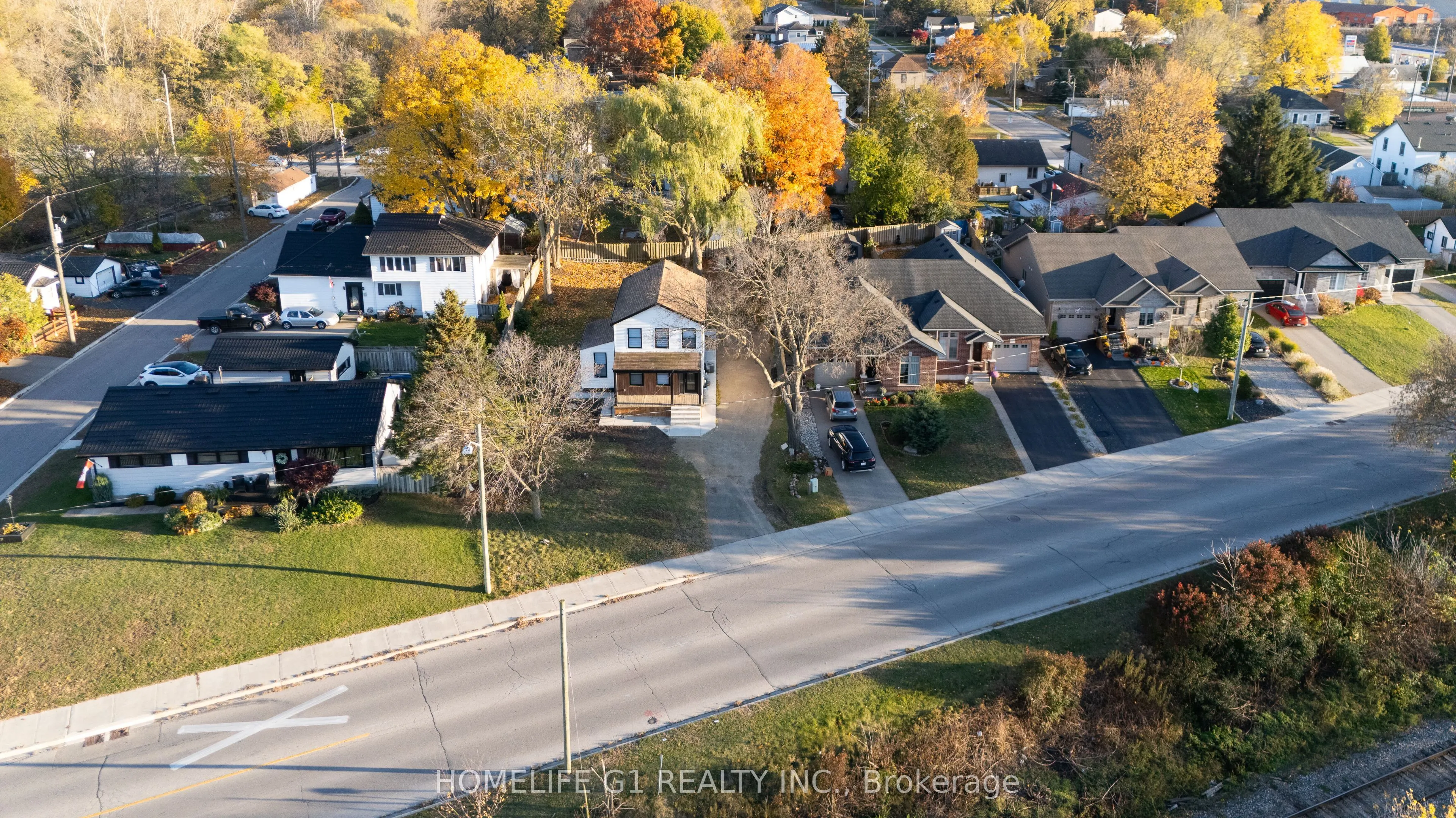 241 Charles Street W