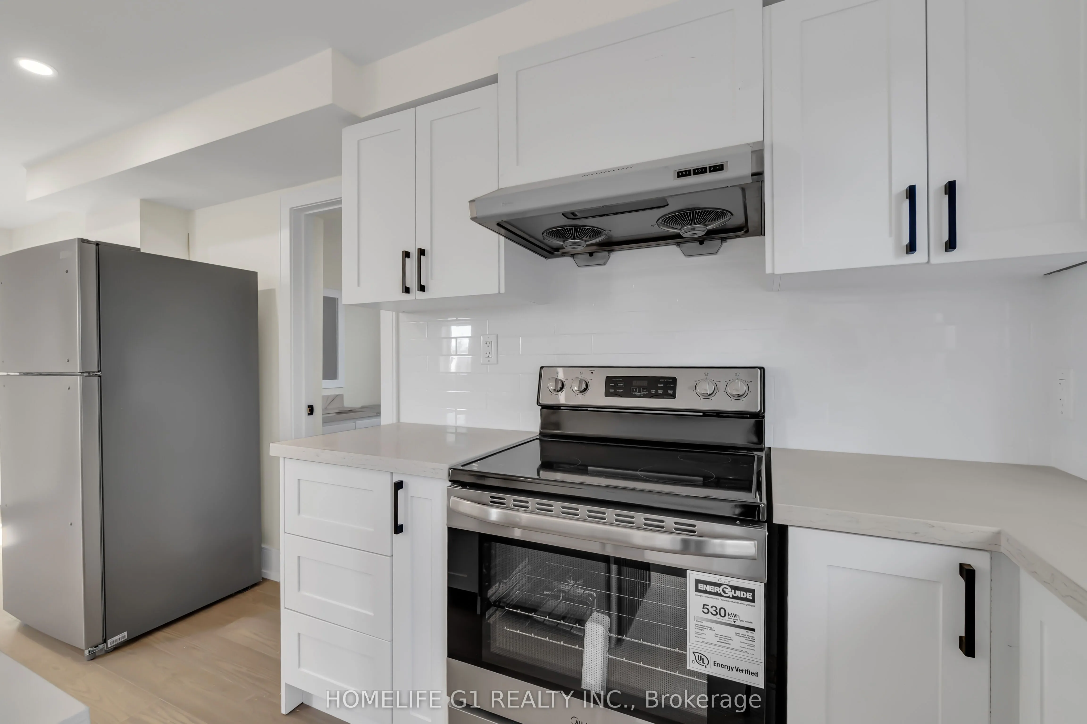 241 Charles Street W