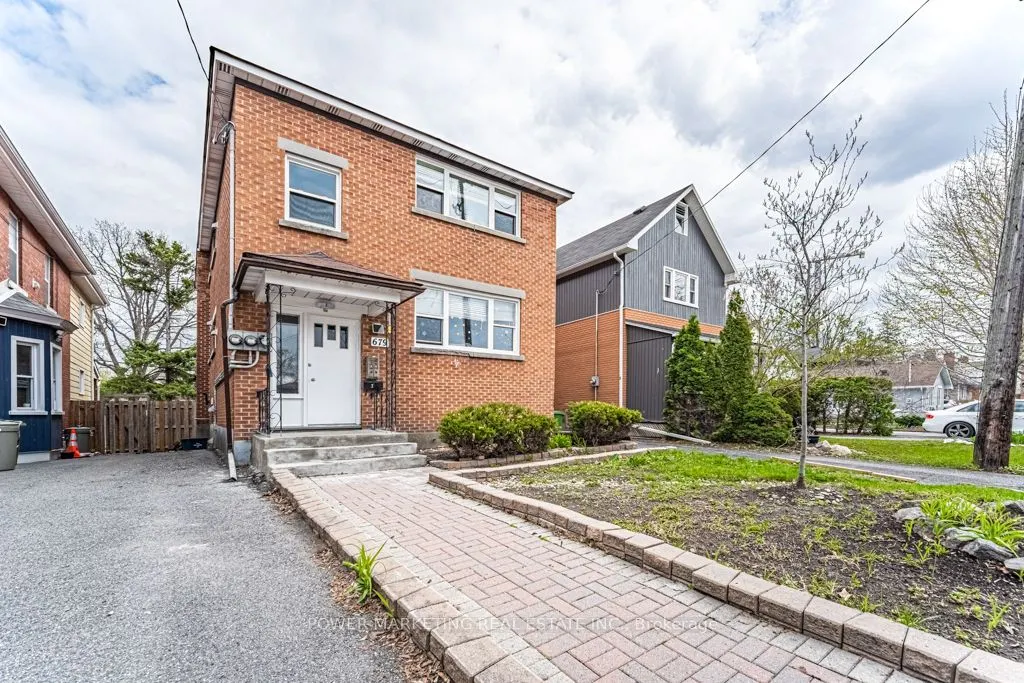 679 ROOSEVELT Avenue, #3