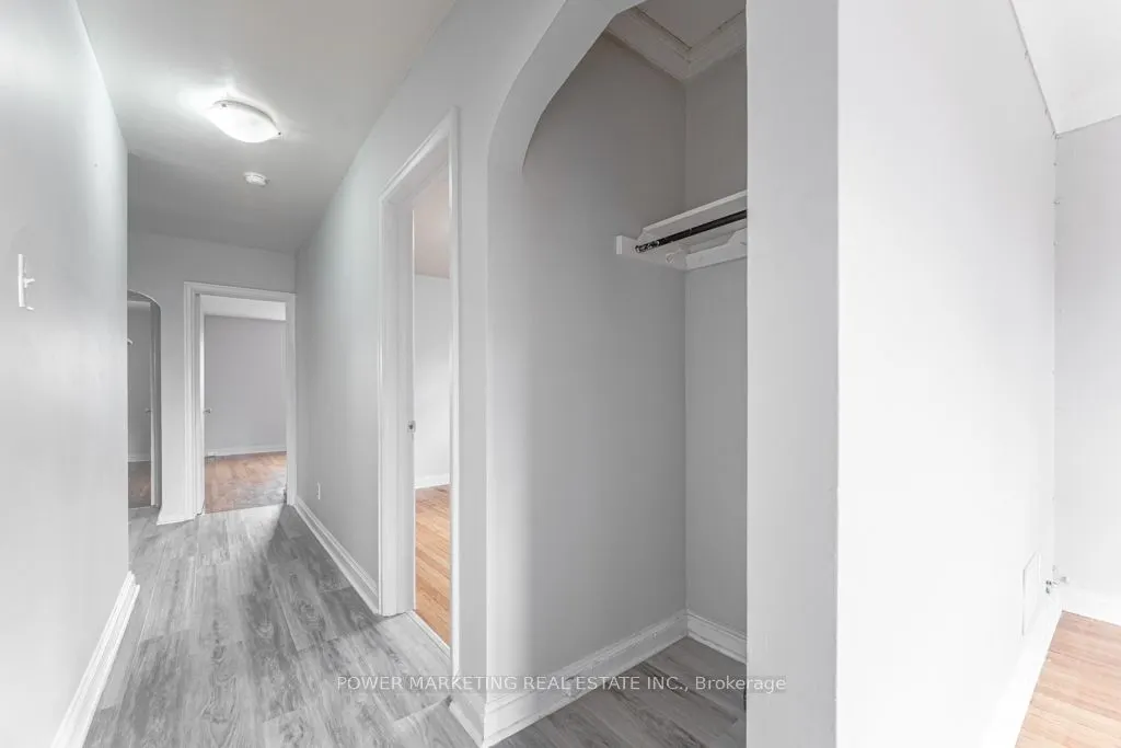 679 ROOSEVELT Avenue, #3