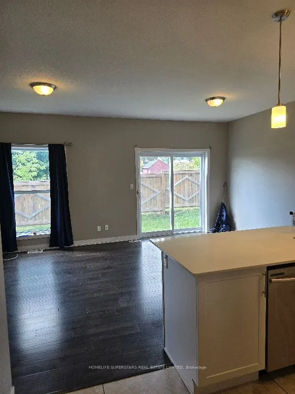 439 Athlone Avenue E, #A2