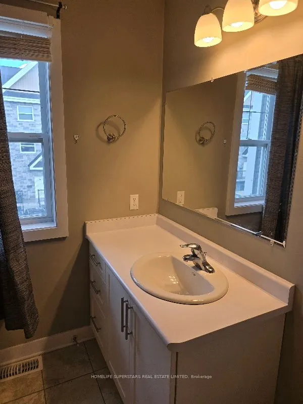 439 Athlone Avenue E, #A2