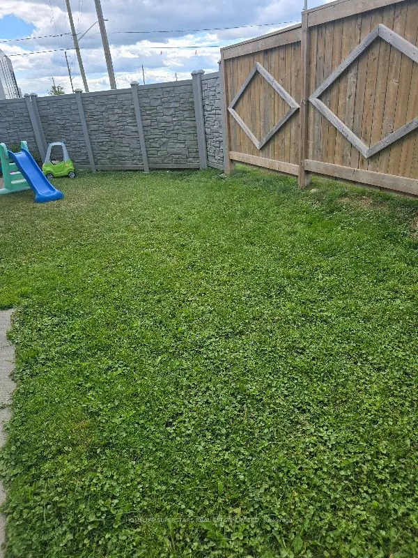 439 Athlone Avenue E, #A2