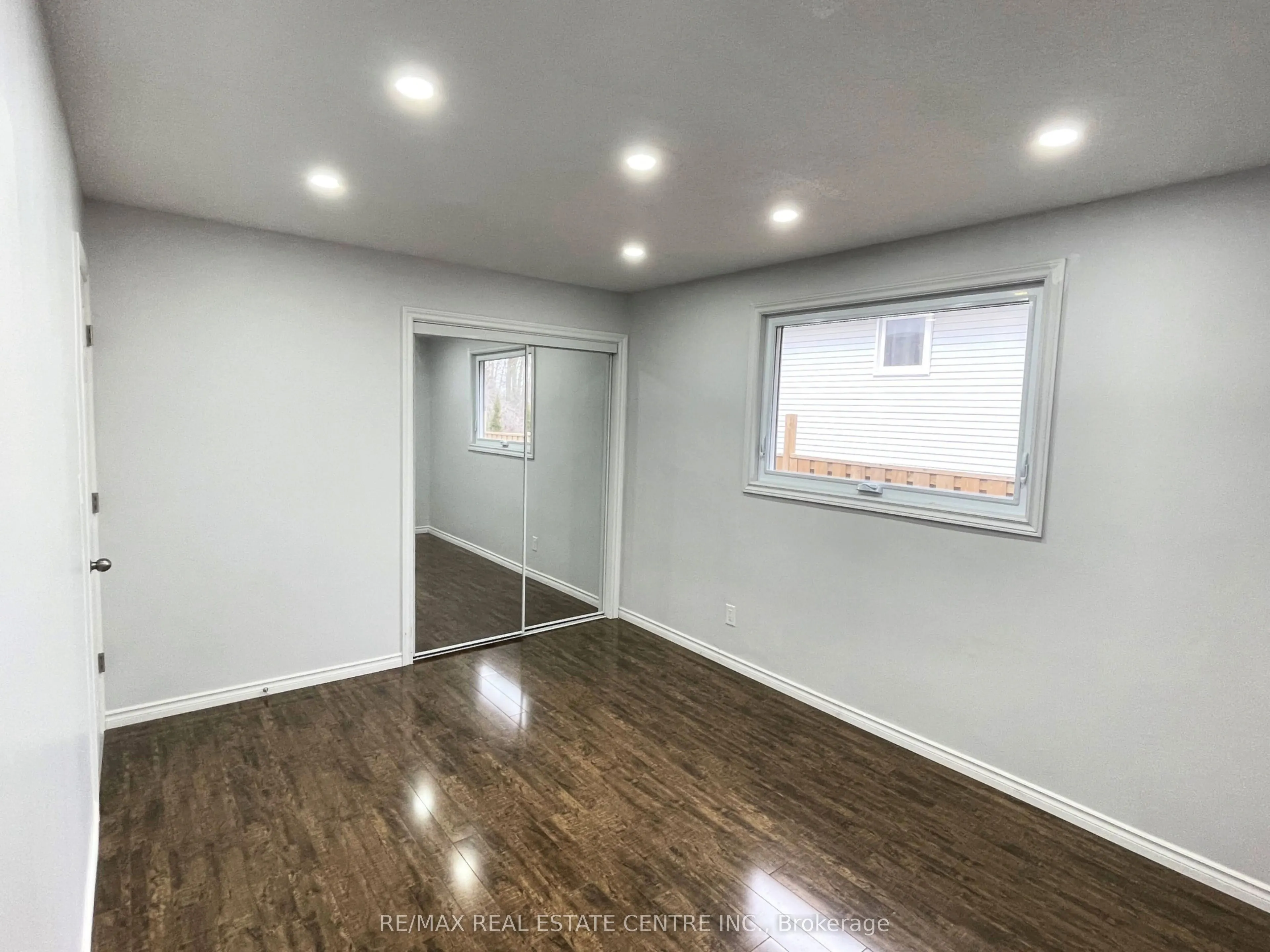 5965 Crimson Drive, #UPPER LEVEL