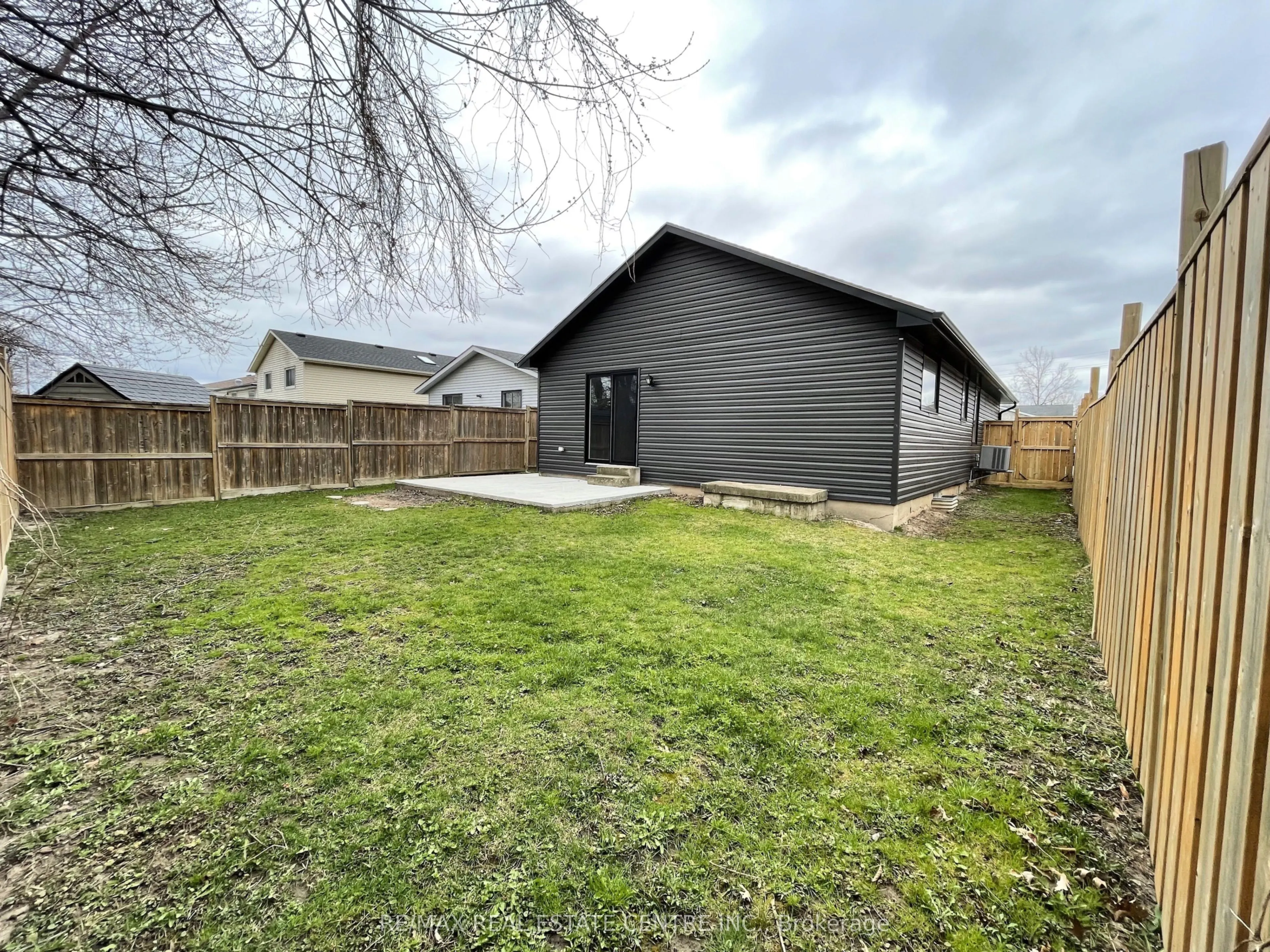 5965 Crimson Drive, #UPPER LEVEL