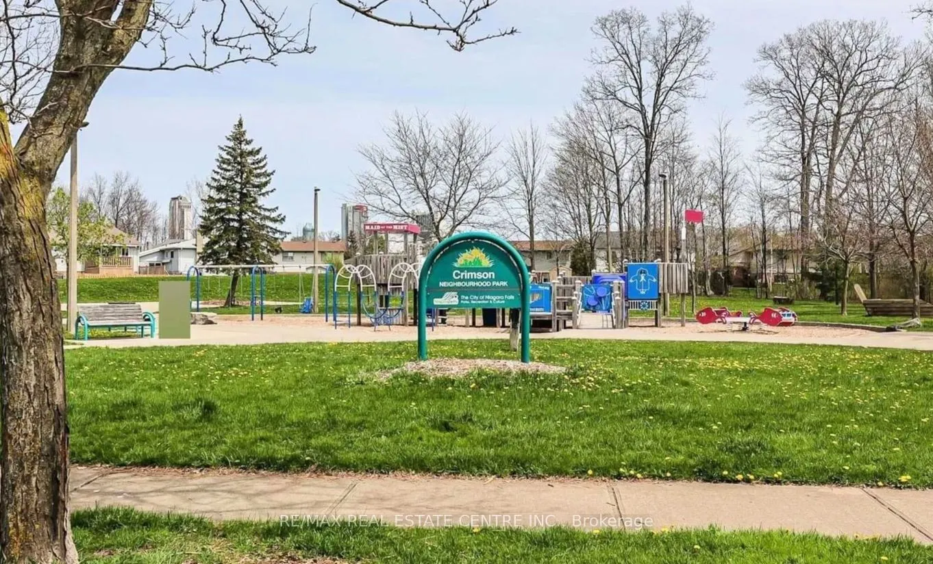 5965 Crimson Drive, #UPPER LEVEL