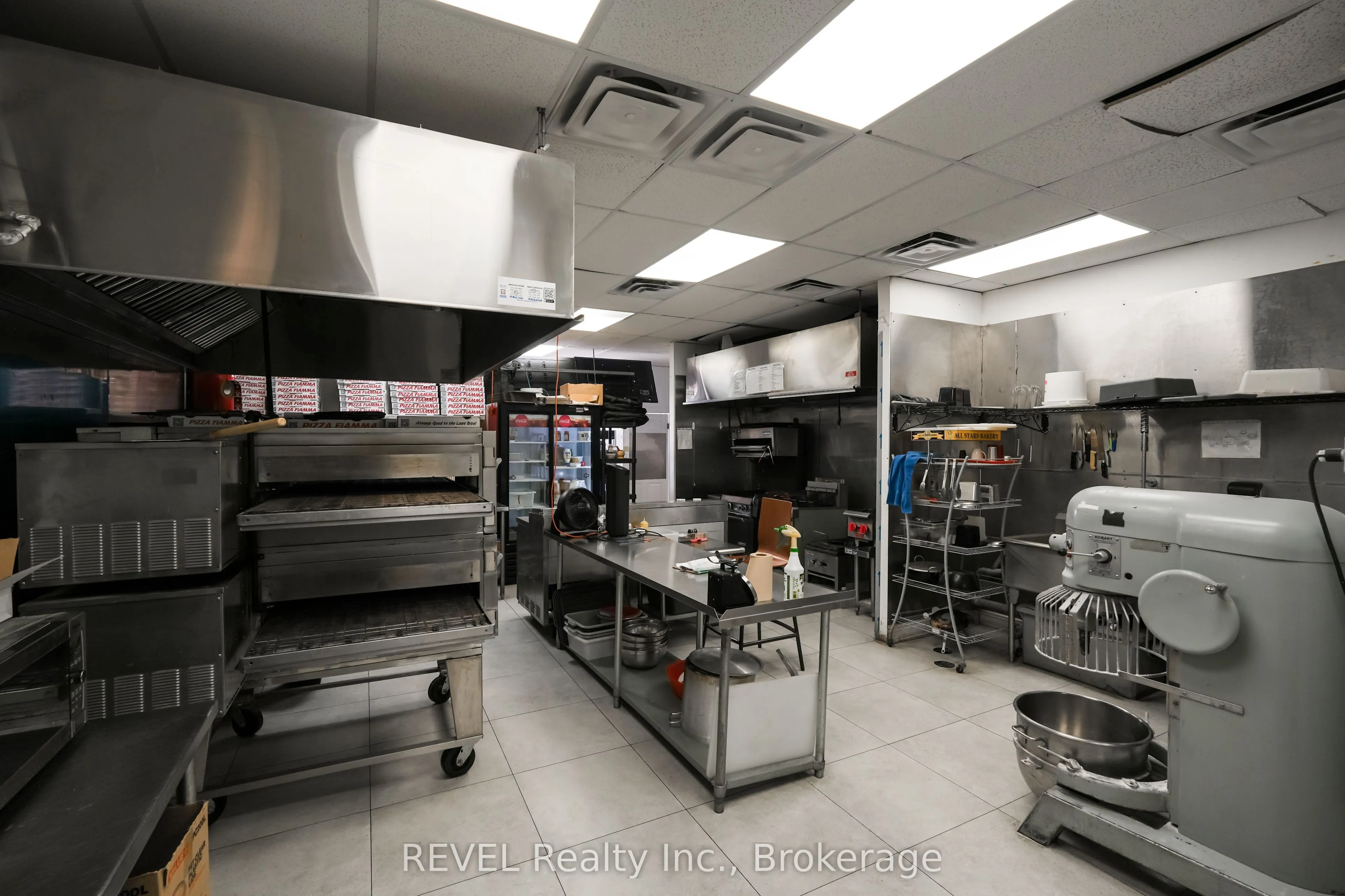 1001 LANGS Drive, #5