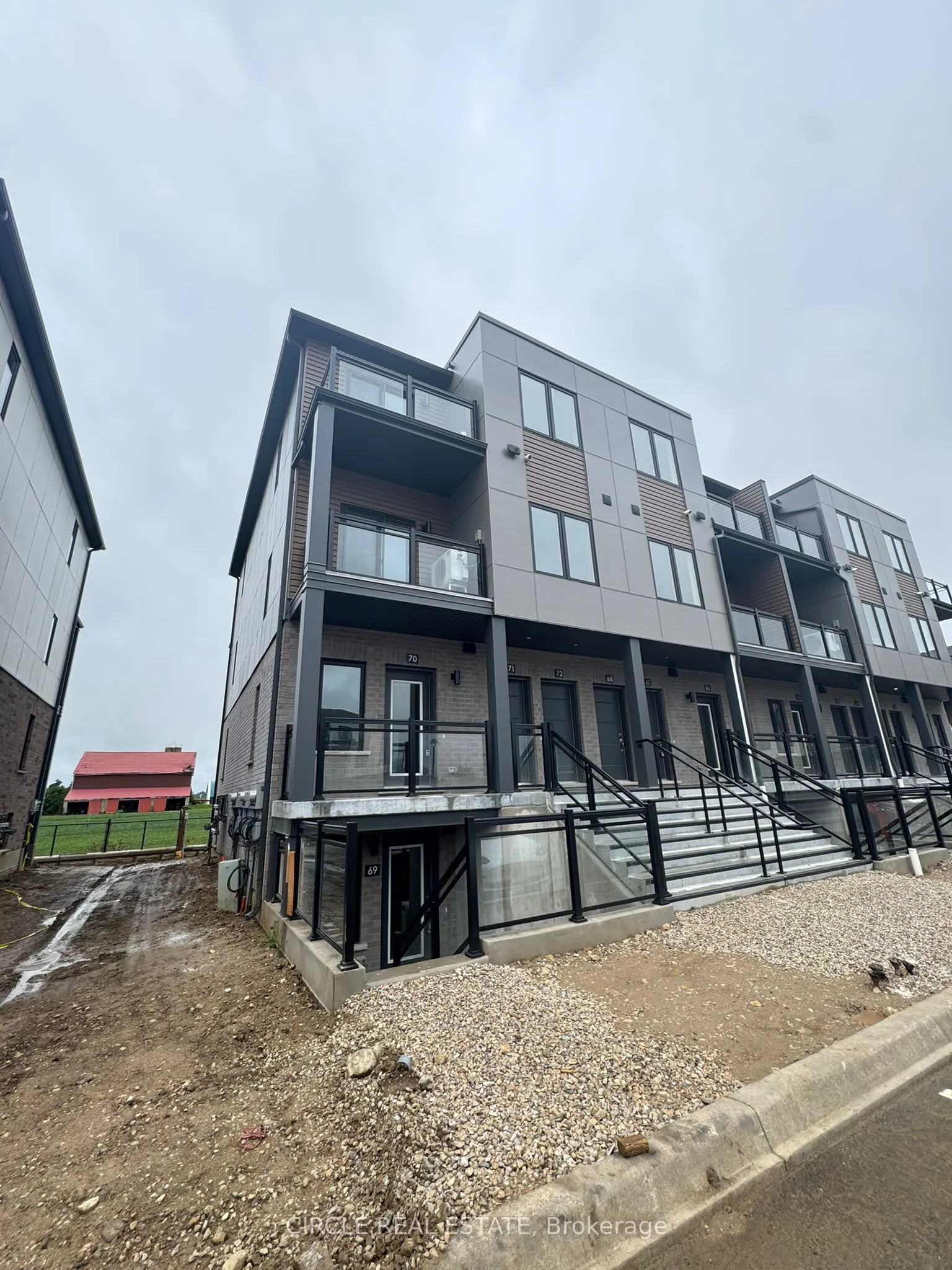 940 St David Street N, #69