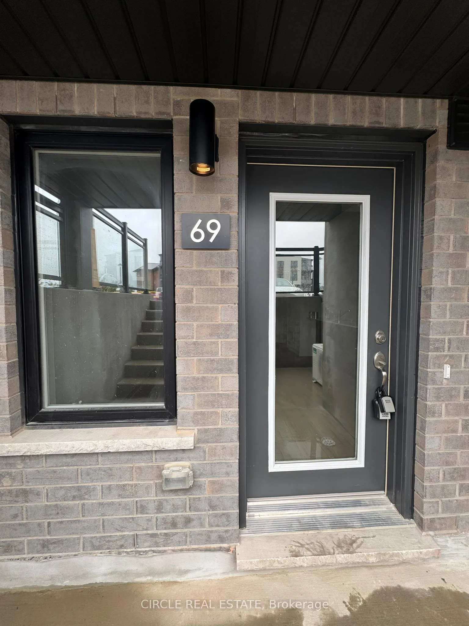 940 St David Street N, #69