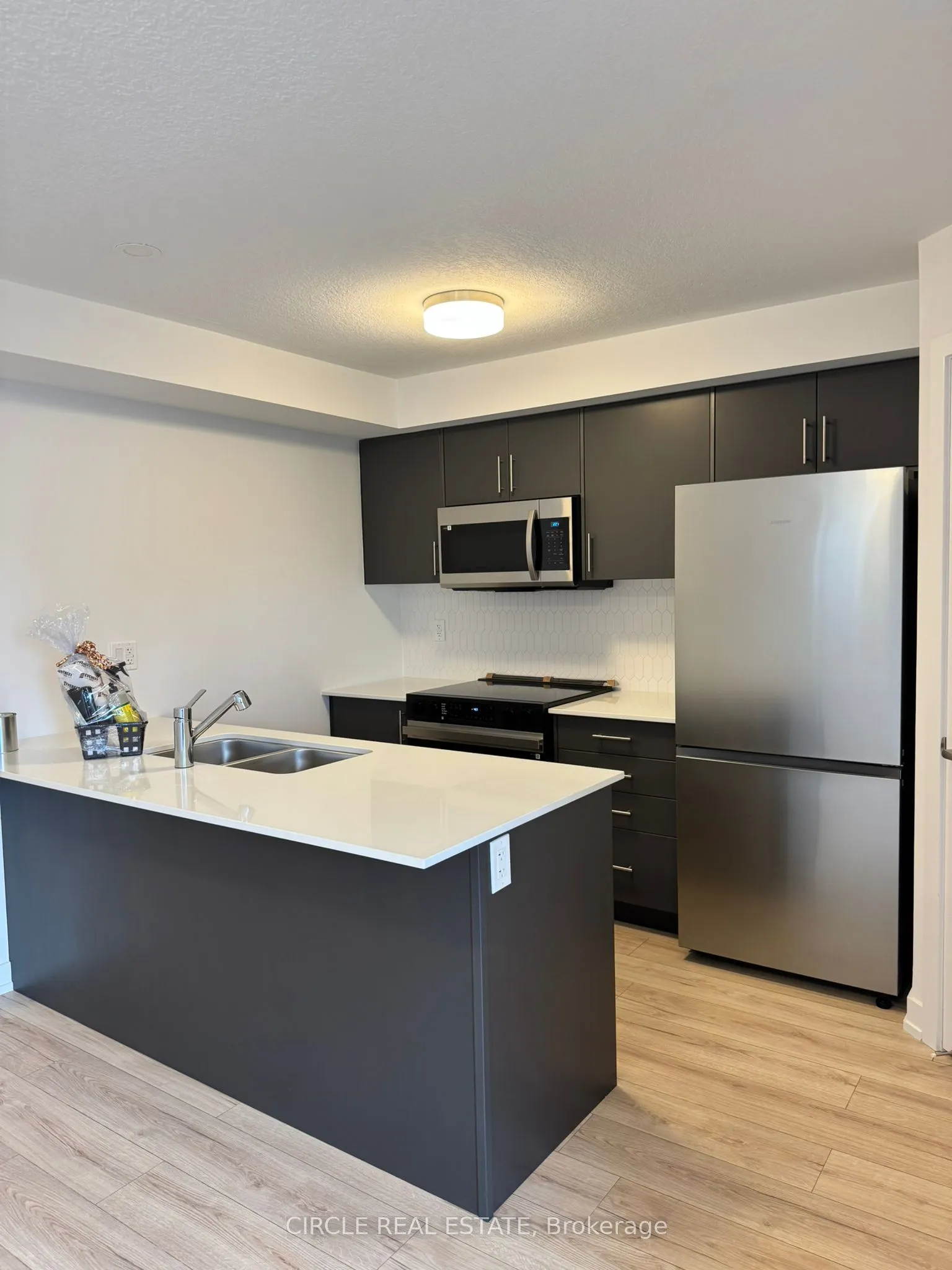 940 St David Street N, #69