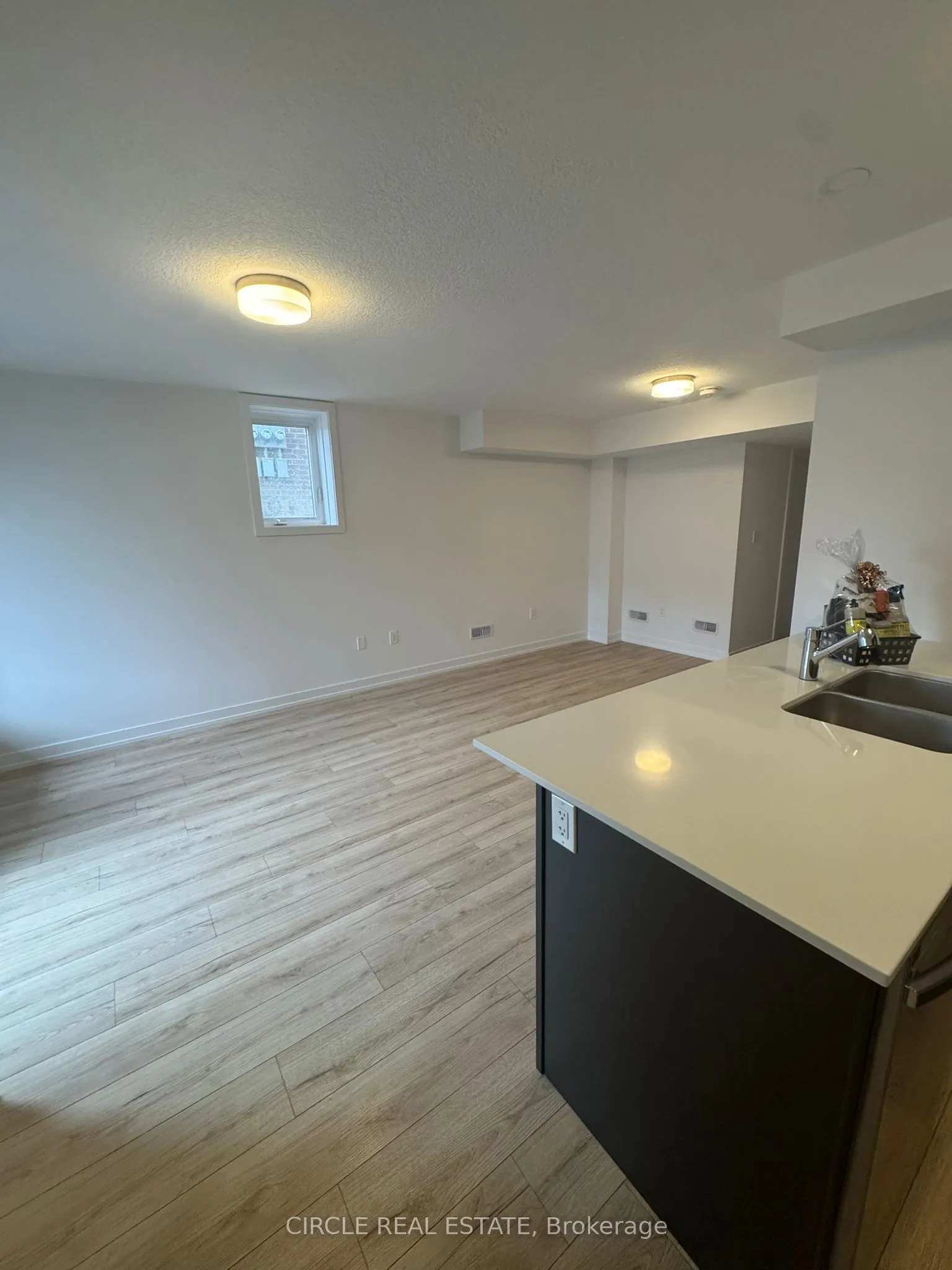 940 St David Street N, #69